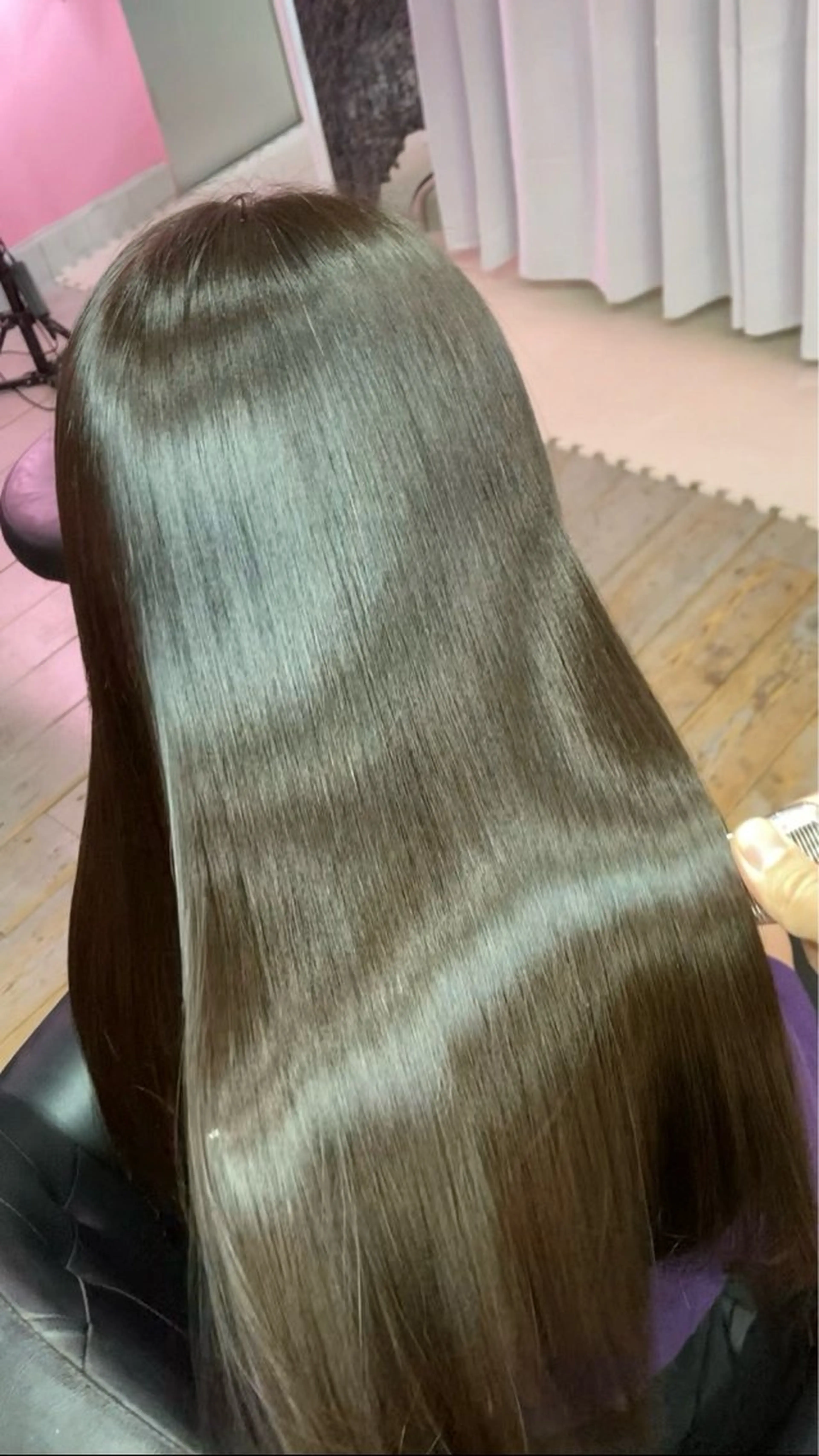 【color Sleek】髪質改善カラー＋トリートメントの写真