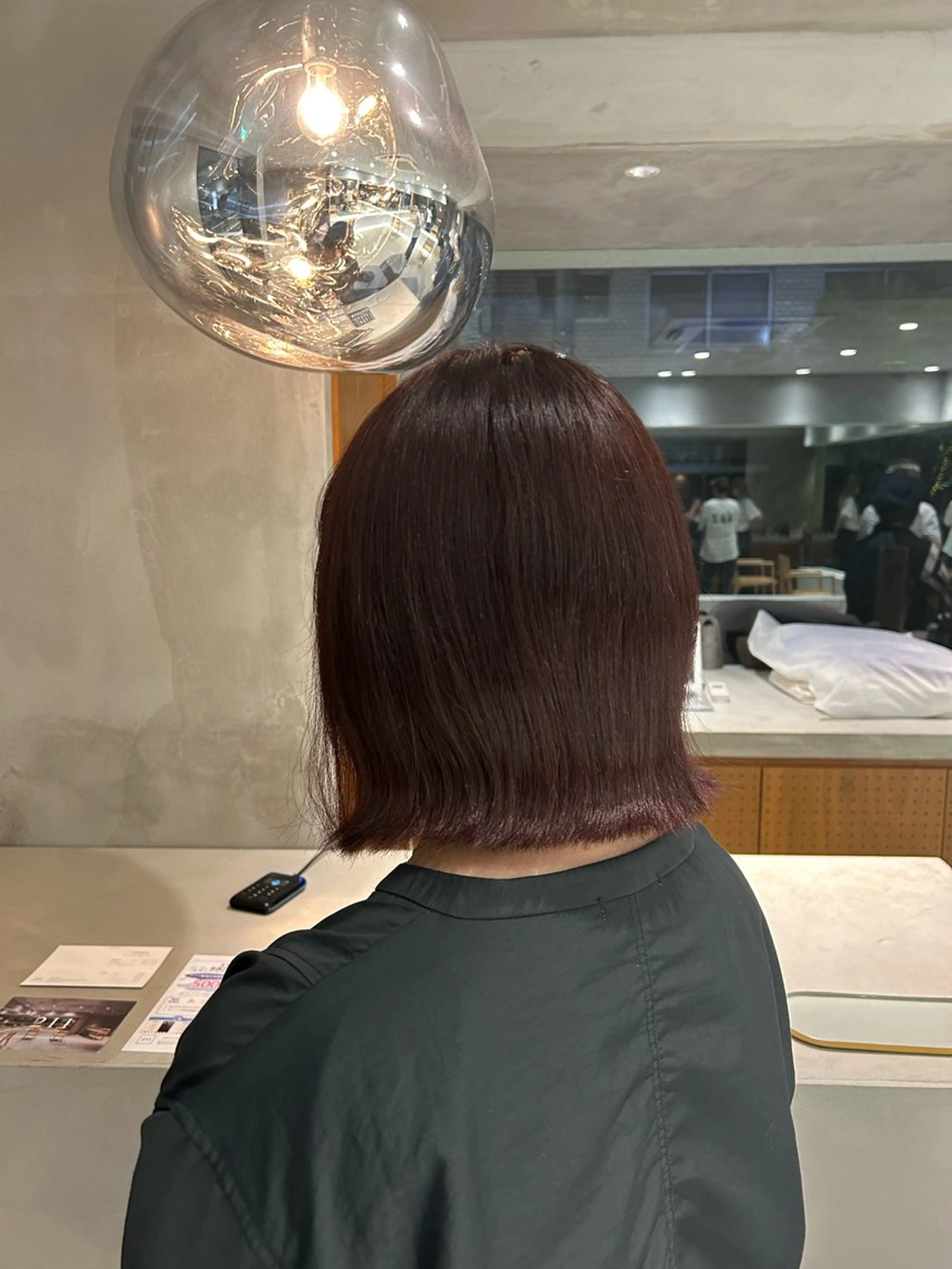 ミディアム カラー 馬場 菜乃夏のヘアスタイル