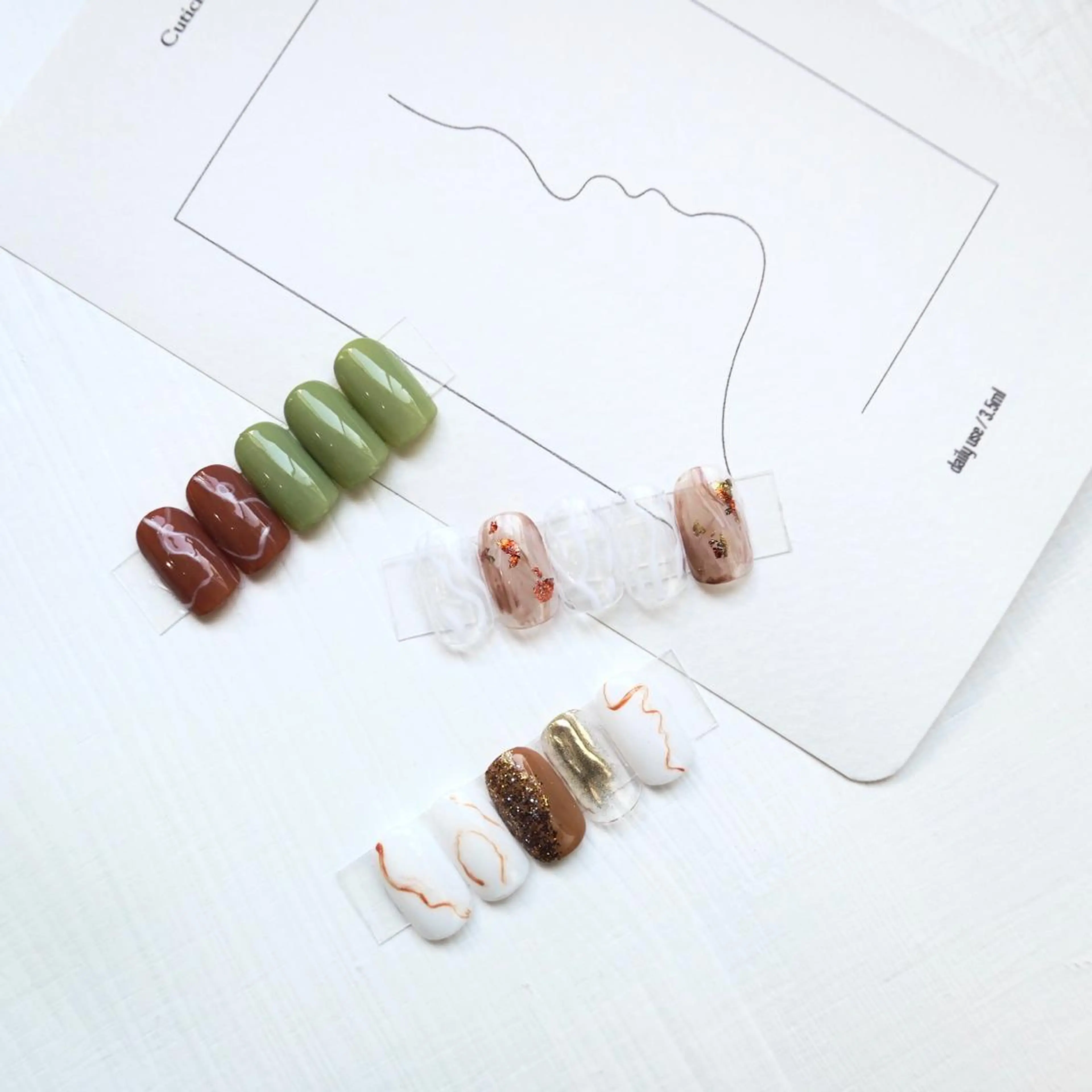 ネイル TONE所属・TONE the nailのネイルデザイン