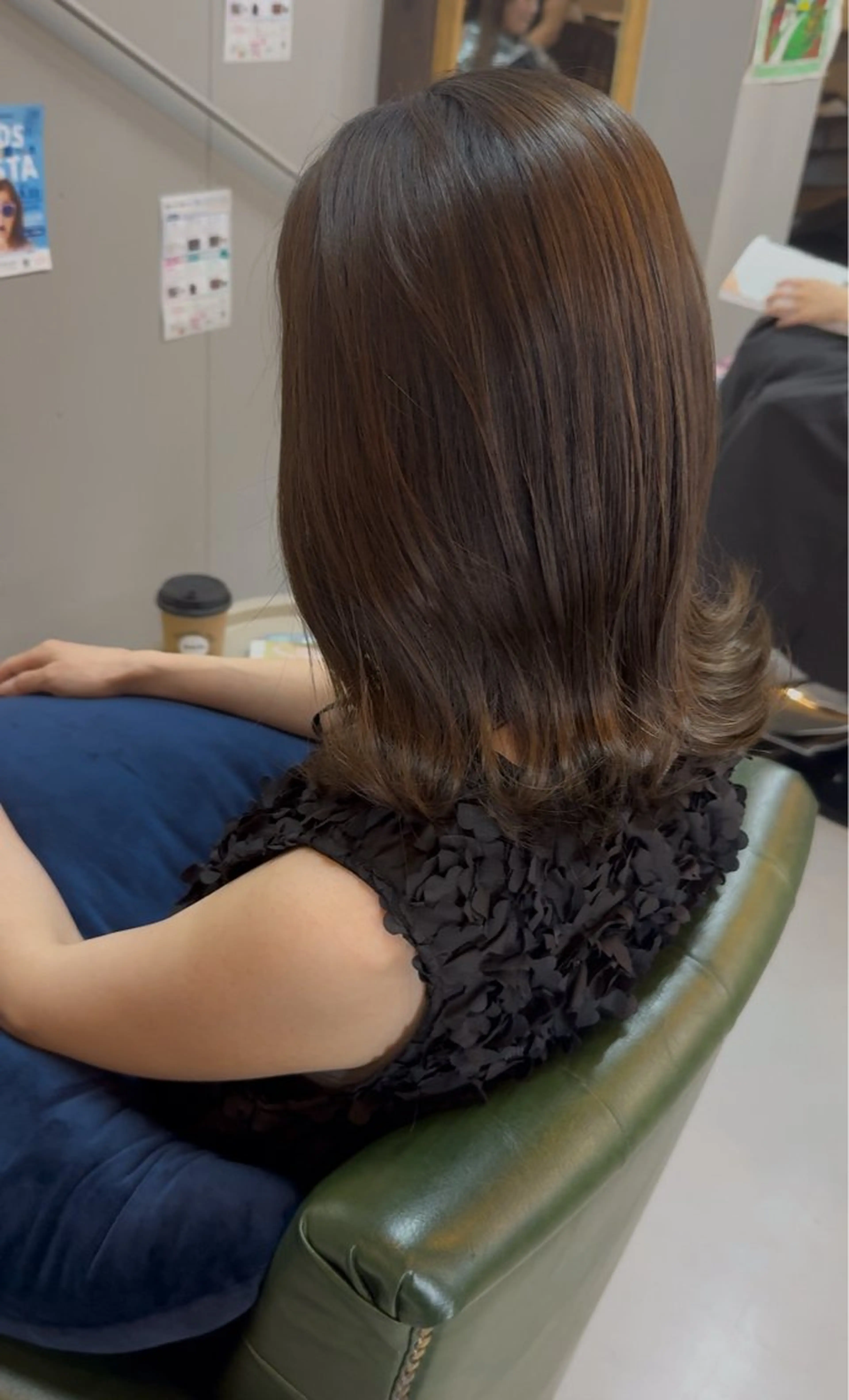 ミディアム カット ヘアカラー トリートメント 渡邊 里彩のヘアスタイル