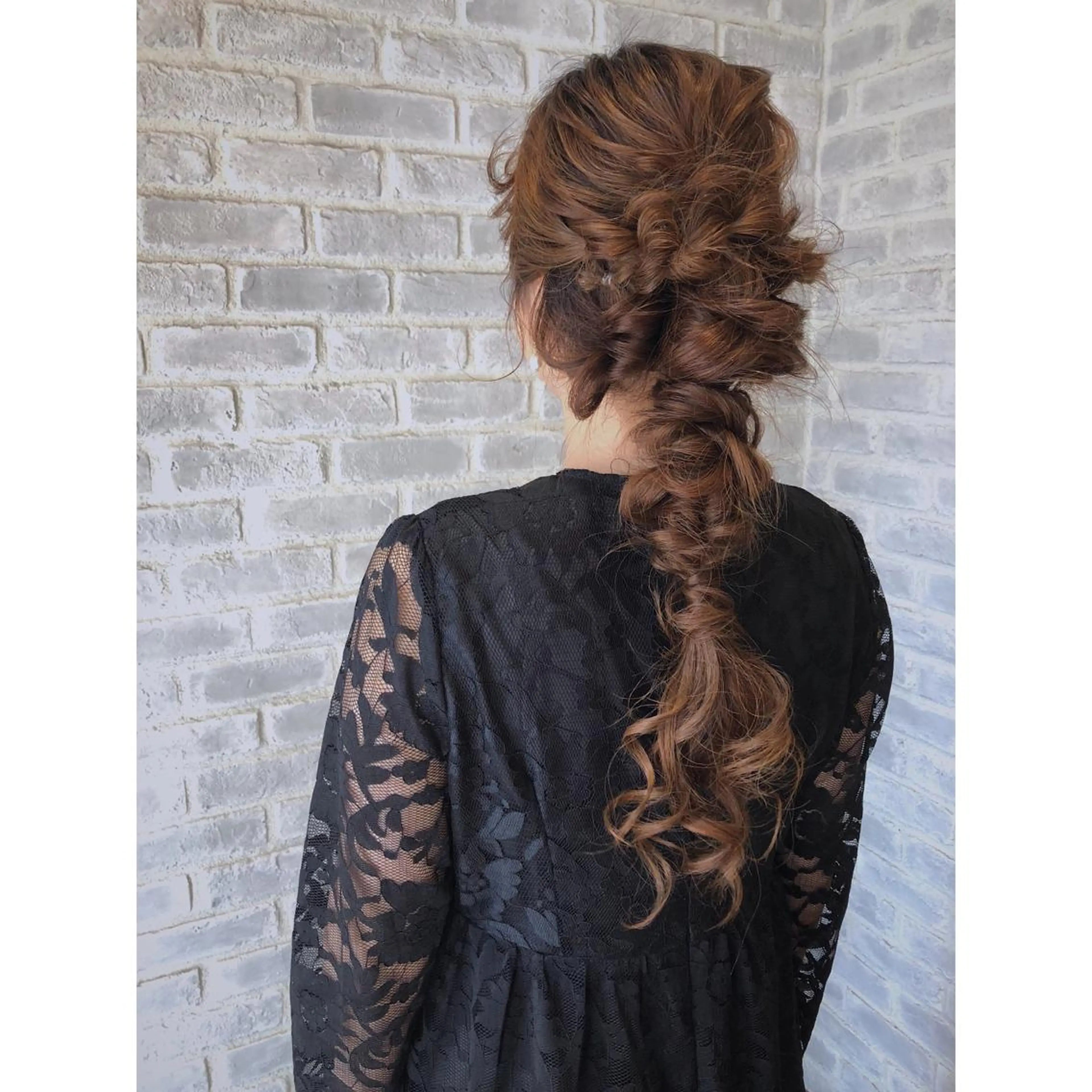 ロング カラー パーマ ヘアアレンジ 藤井 菜緒のヘアスタイル