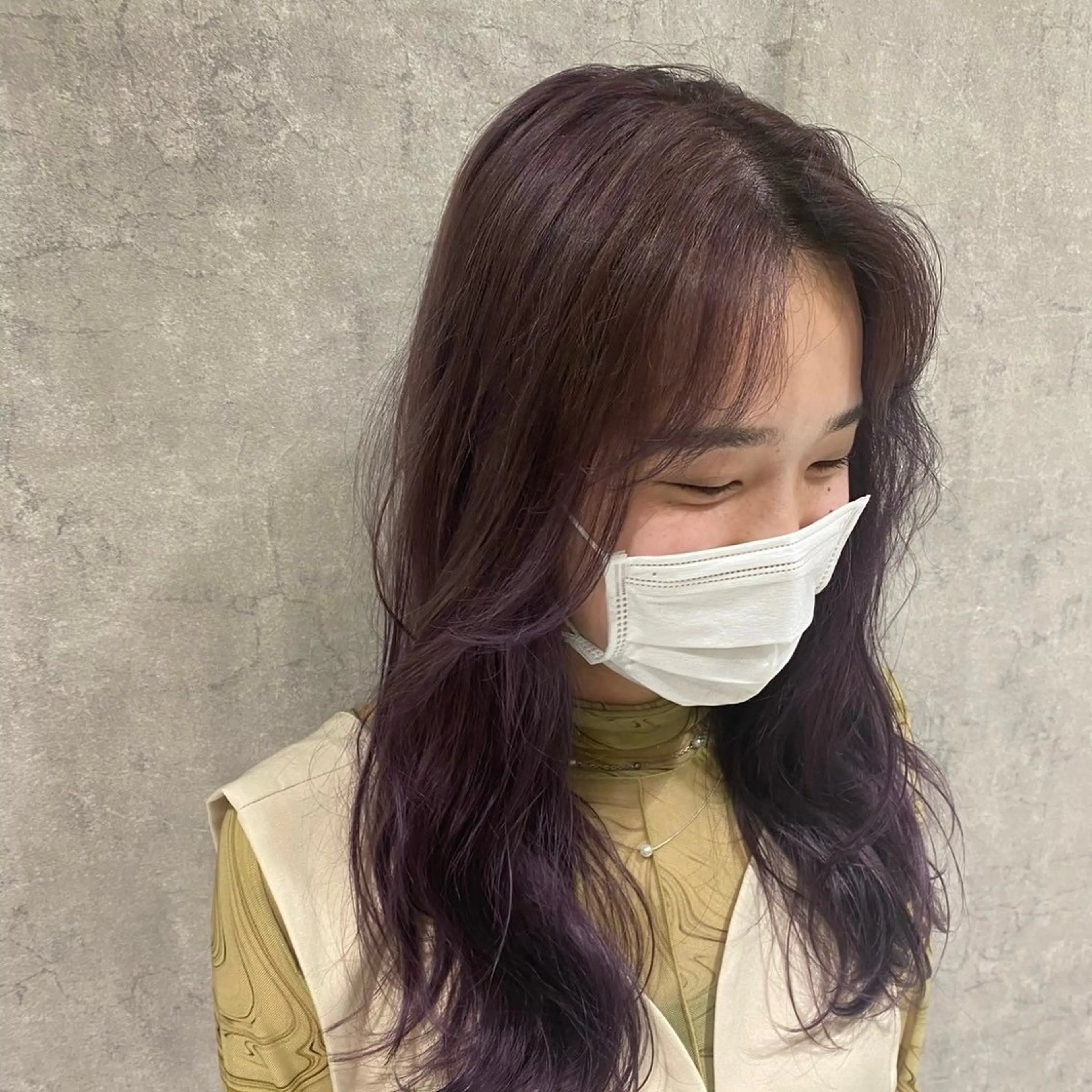 ロング 夏向/ハイトーン /パーマのヘアスタイル