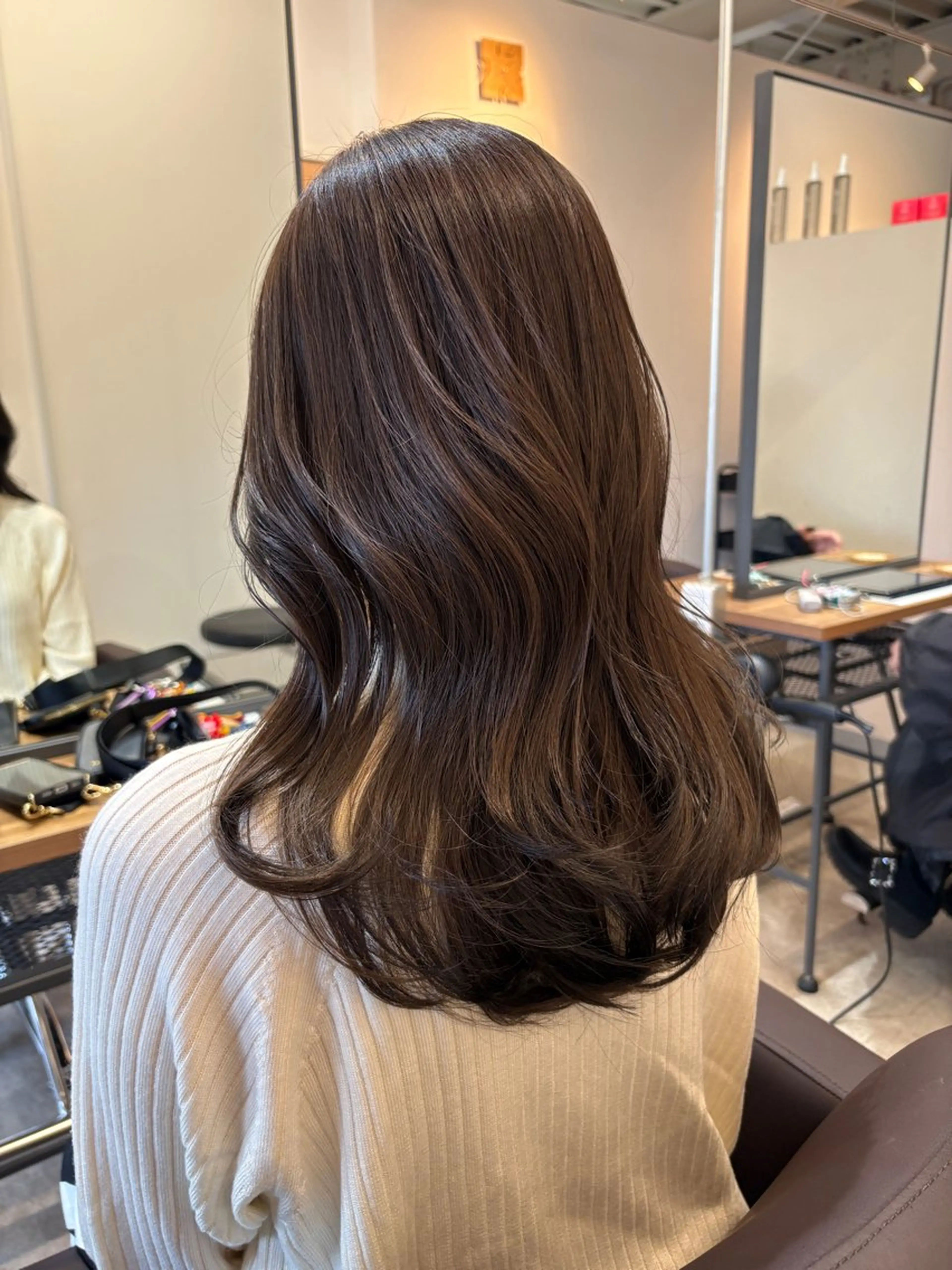 セミロング カット ヘアカラー ブリーチカラー🤍 髪質改善🌟のヘアスタイル
