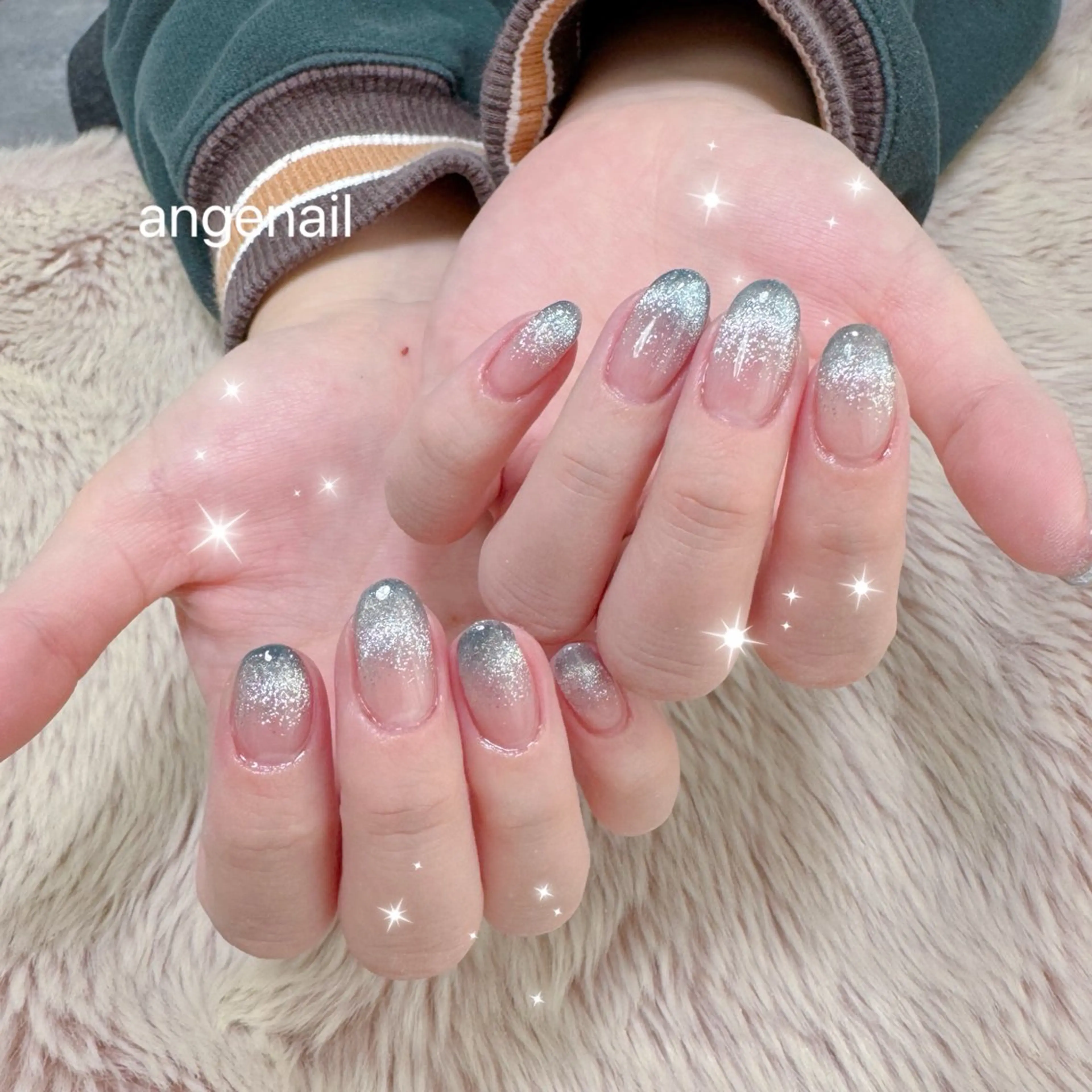 ネイル ハンドネイル オーナーネイリスト MAKIのネイルデザイン