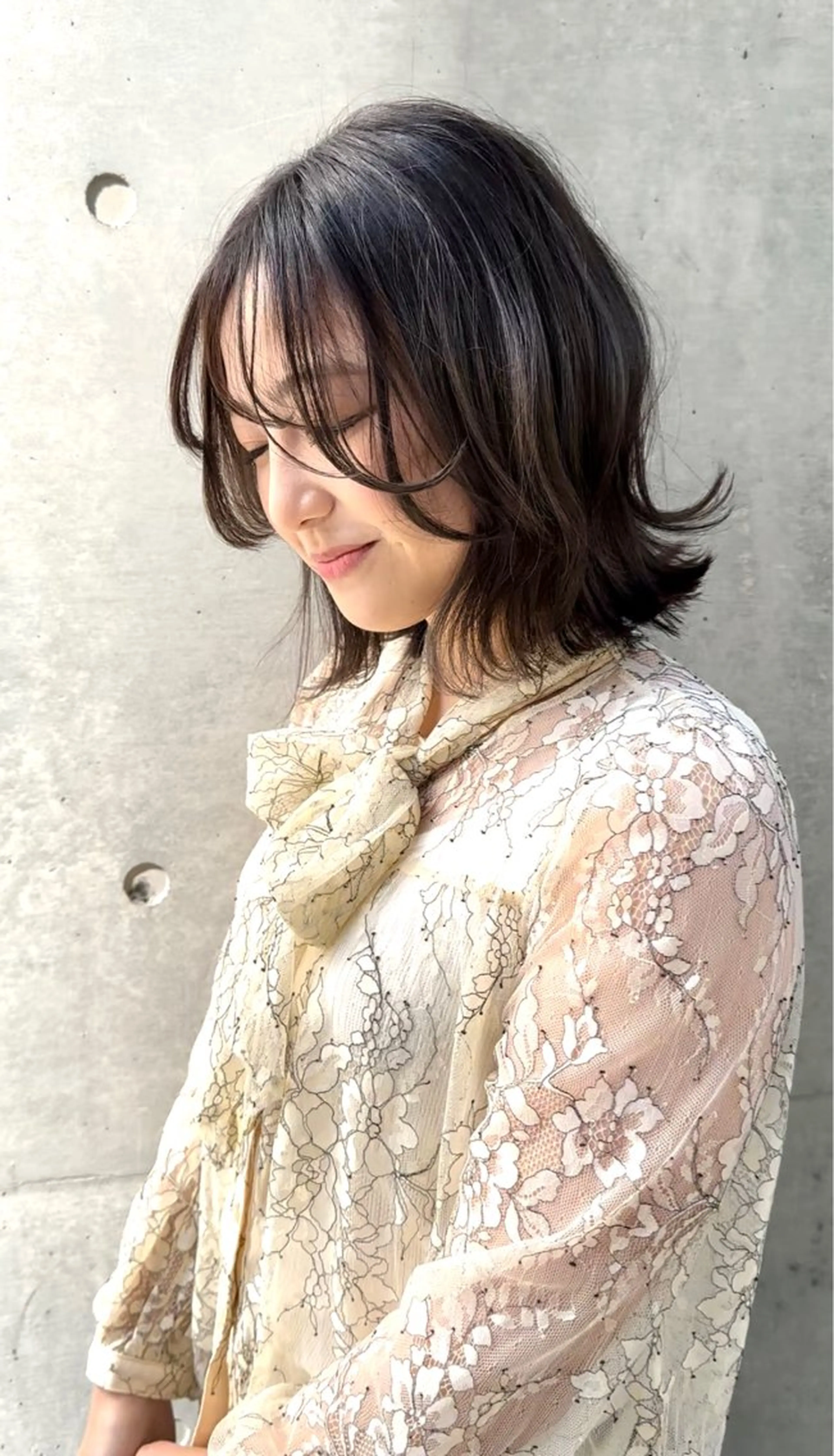 ミディアム カット ヘアカラー トリートメント 縮毛矯正/酸性ストレ ート/艶カラー/堅田のヘアスタイル