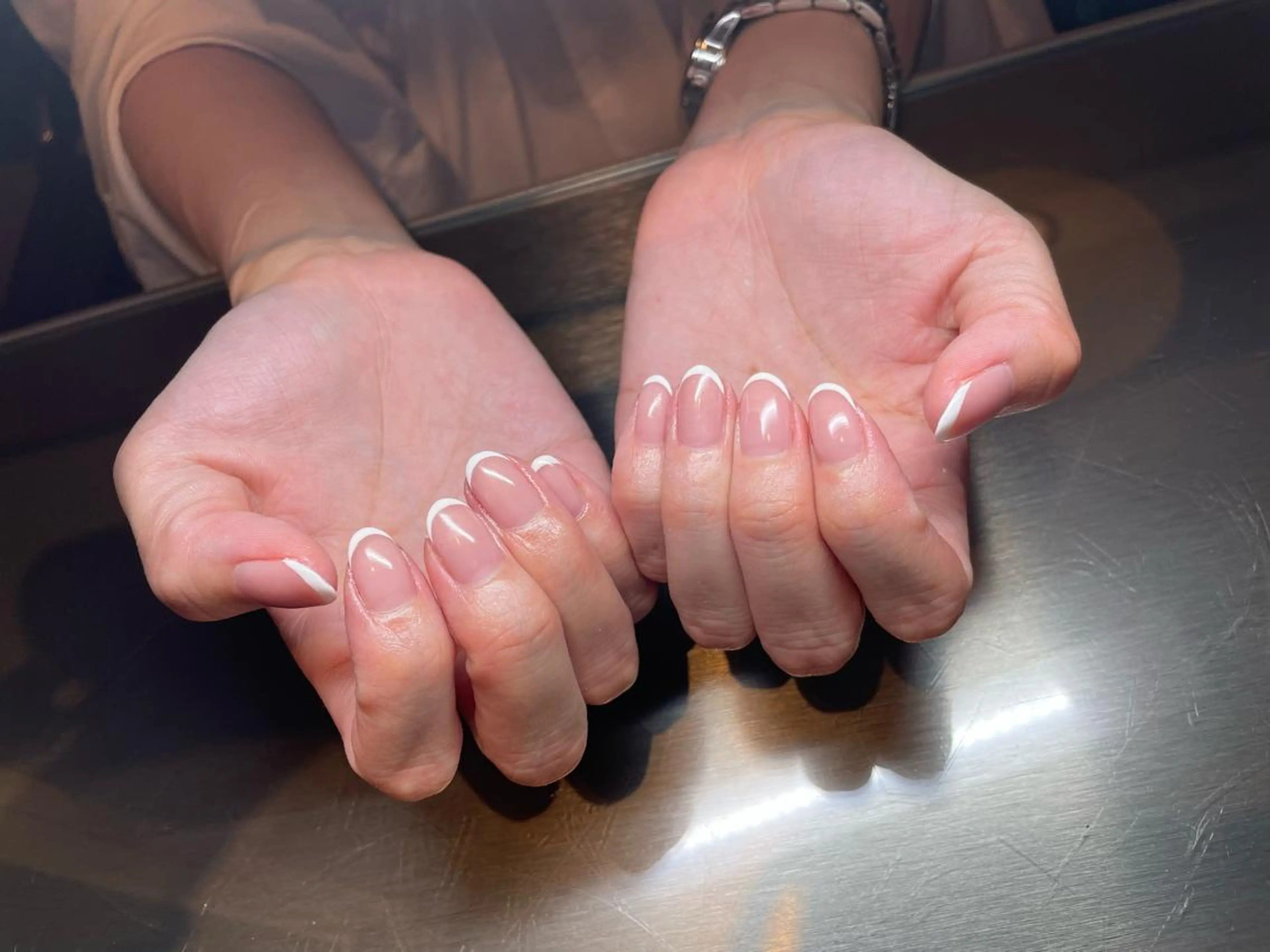 ネイル フレンチネイル オフィスネイル シンプルネイル ARCHE-OSAKA 心斎橋店所属・ARCHE 心斎橋 常塚のヘアスタイル