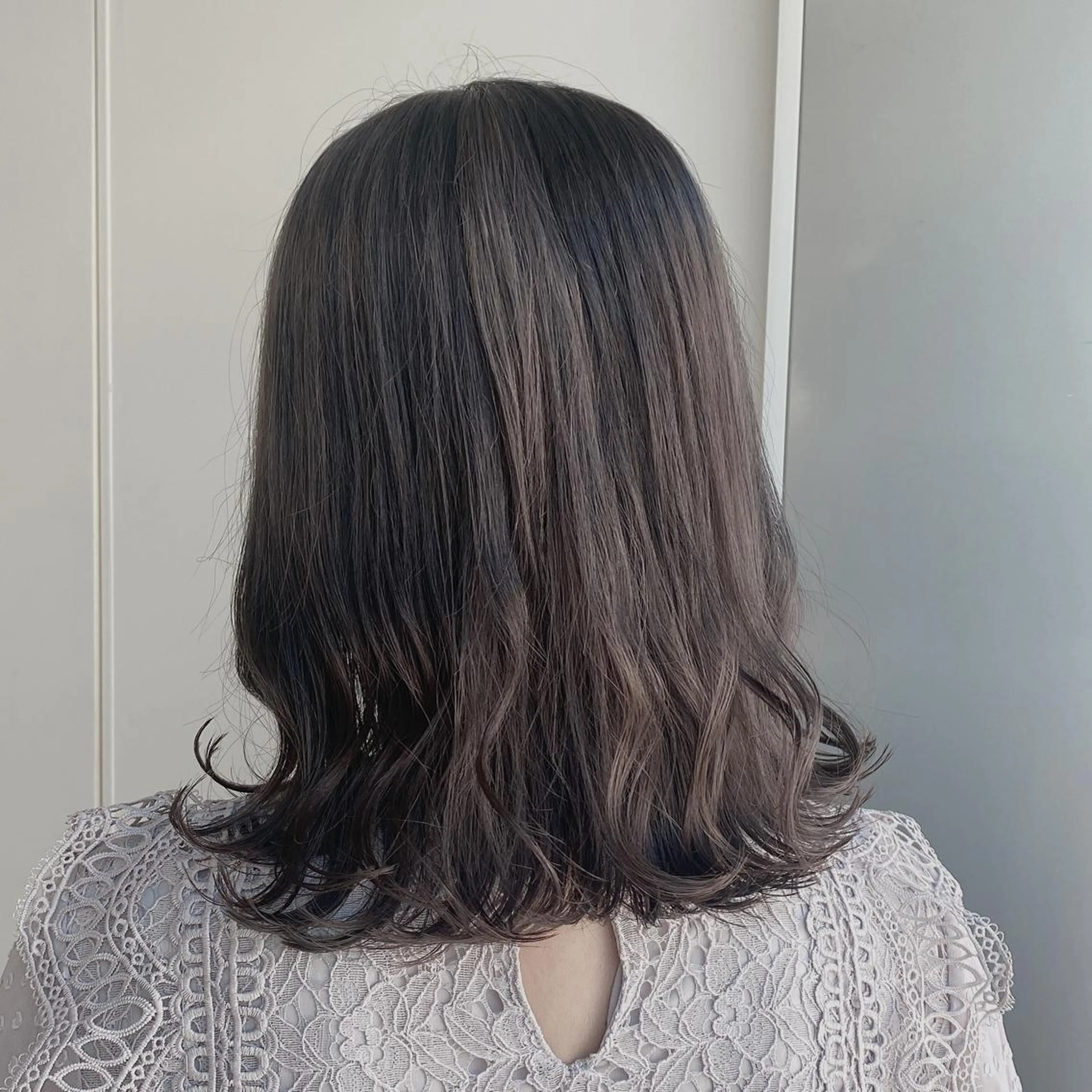 セミロング ♡透け感カラー 大賀哲平♡のヘアスタイル