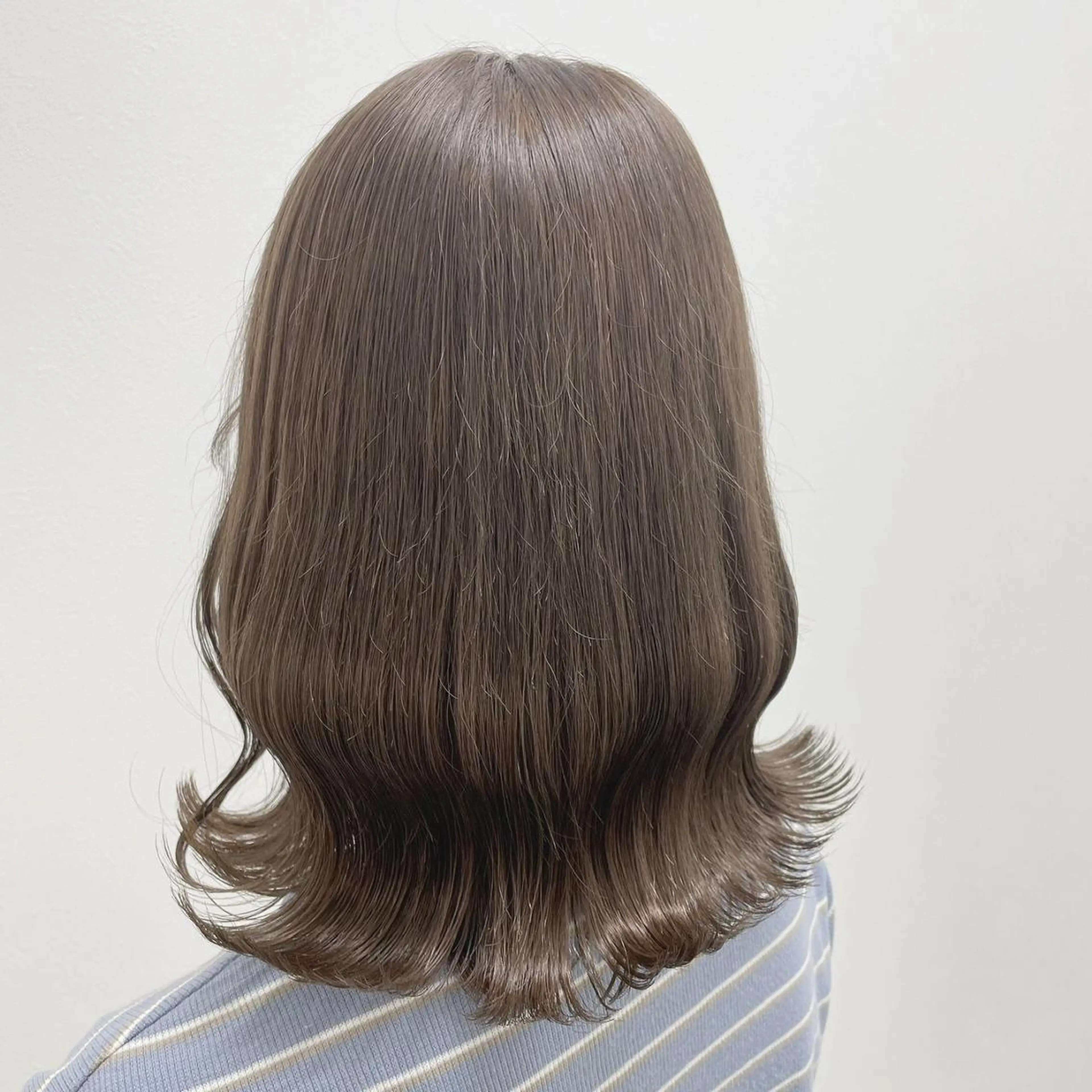 カラー *儚げ透明感🕊 赤み消し艶カラー🌿のヘアスタイル