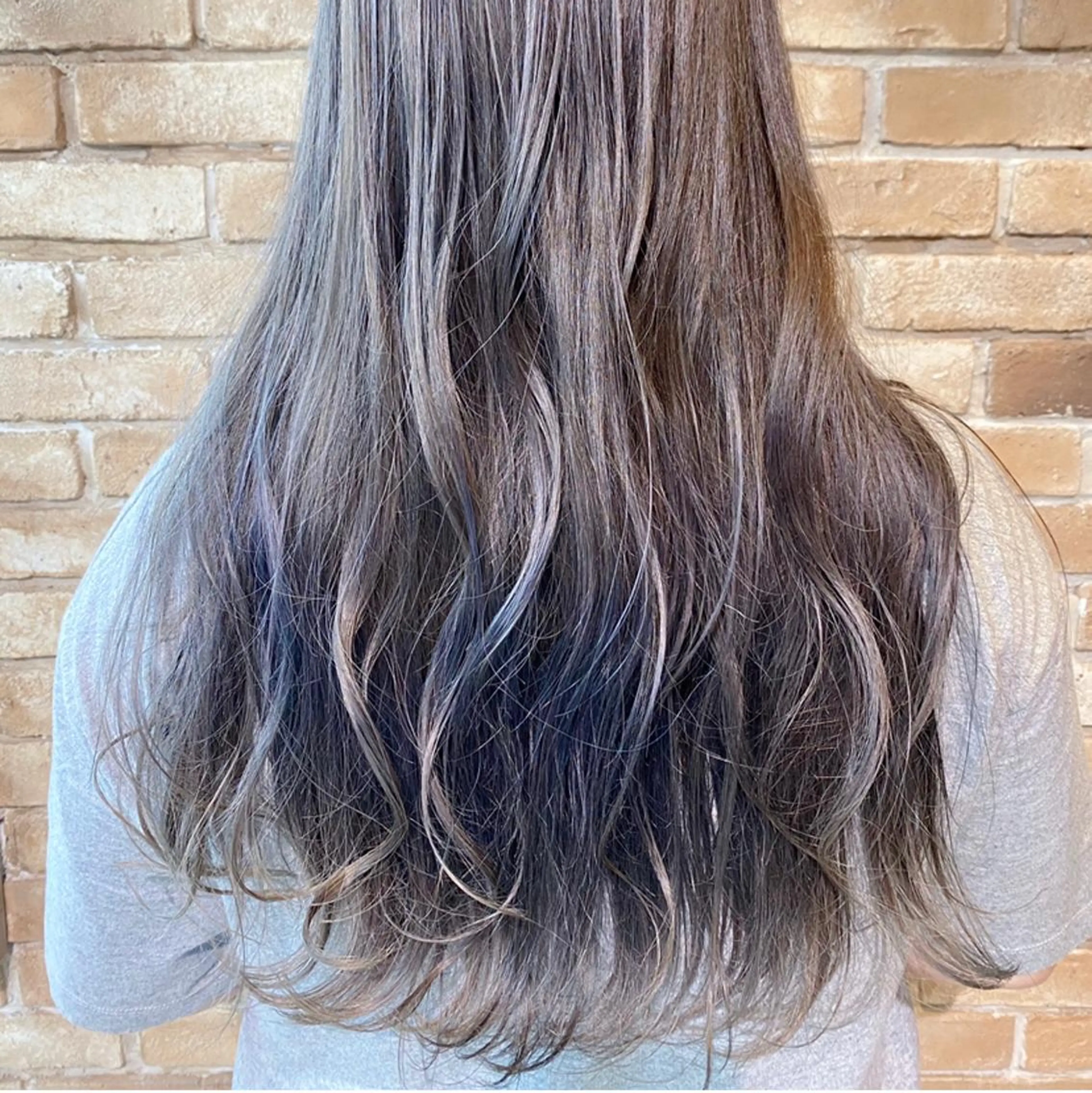 ロング カラー Re.ly所属・🦄Re.ly代表 灰野壮🦄のヘアスタイル