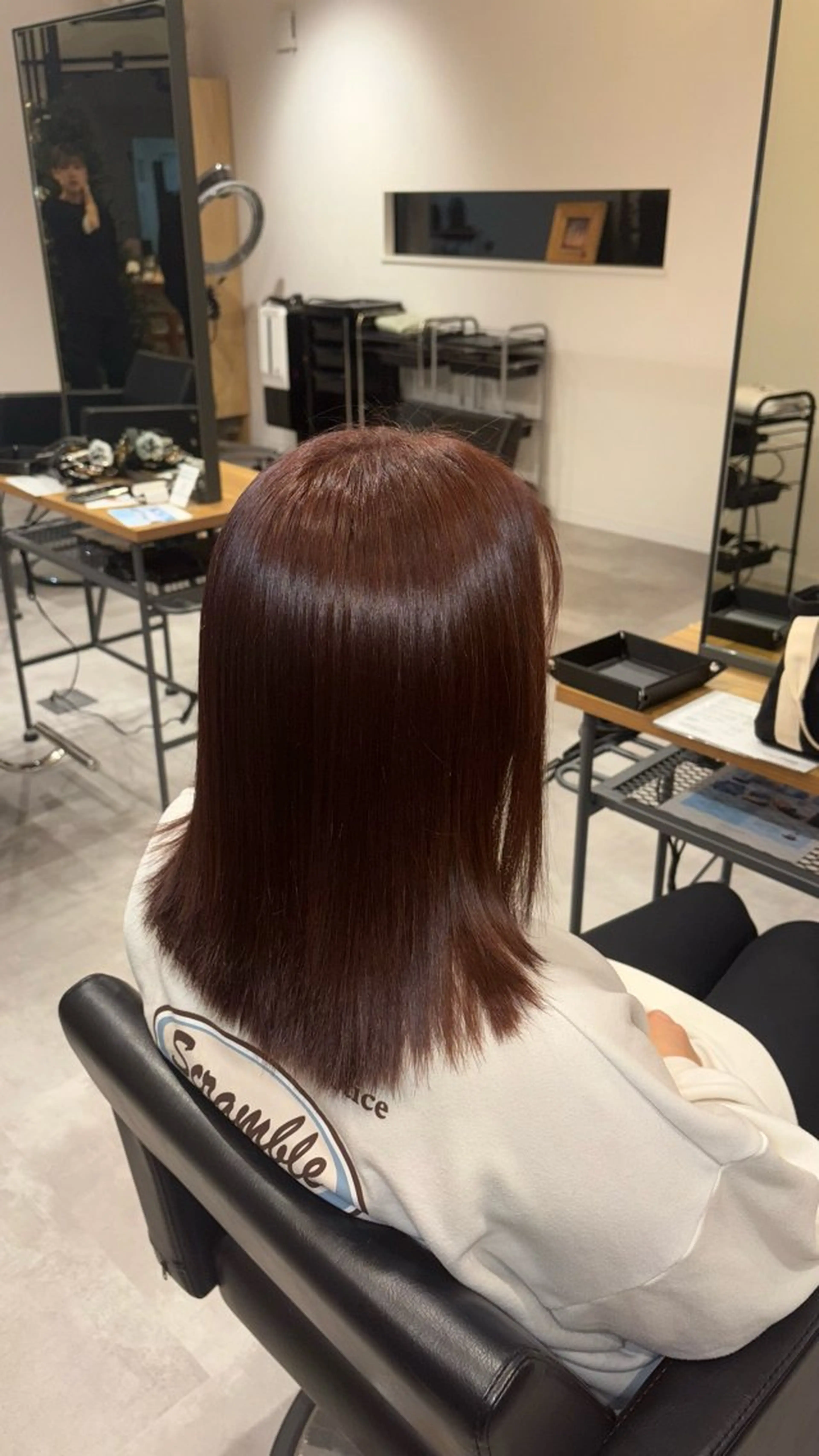 ミディアム カラー ヘアカラー 滑川 吏音のヘアスタイル