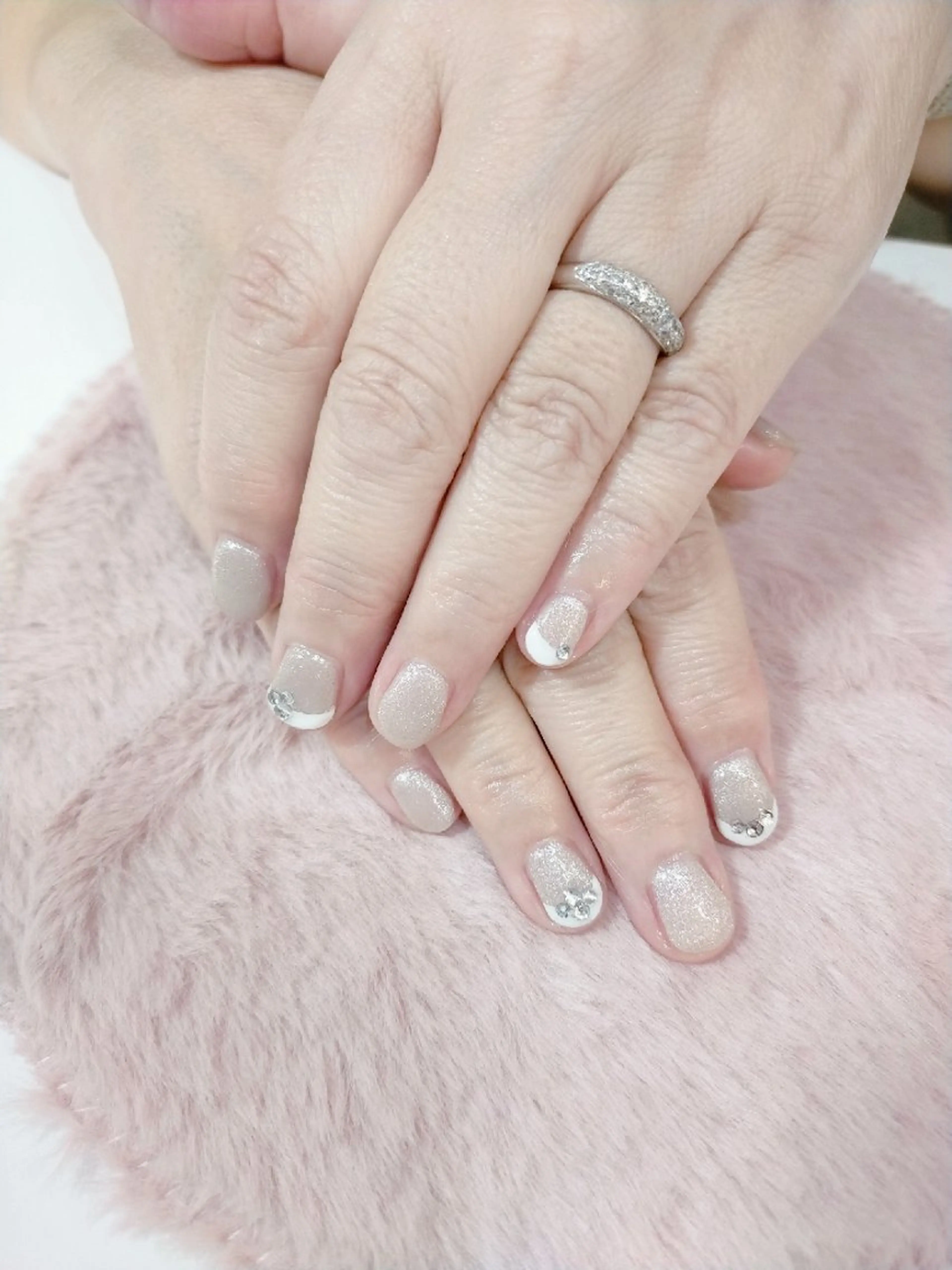 ネイル フレンチネイル マグネットネイル オフィスネイル ハンドネイル MAHALO NAIlのネイルデザイン