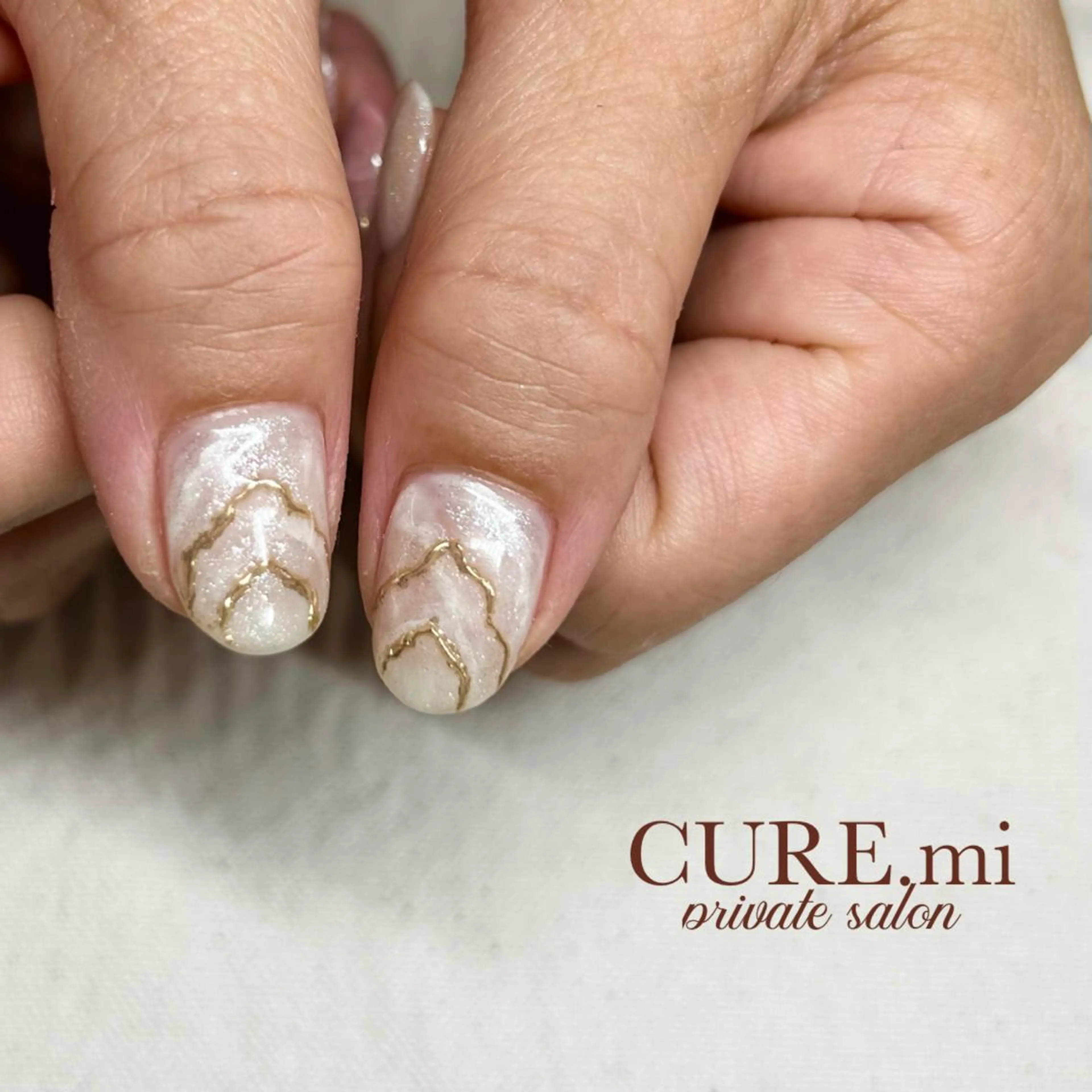 ネイル ハンドネイル ハンドケア CURE.mi所属・伊藤 美香のネイルデザイン