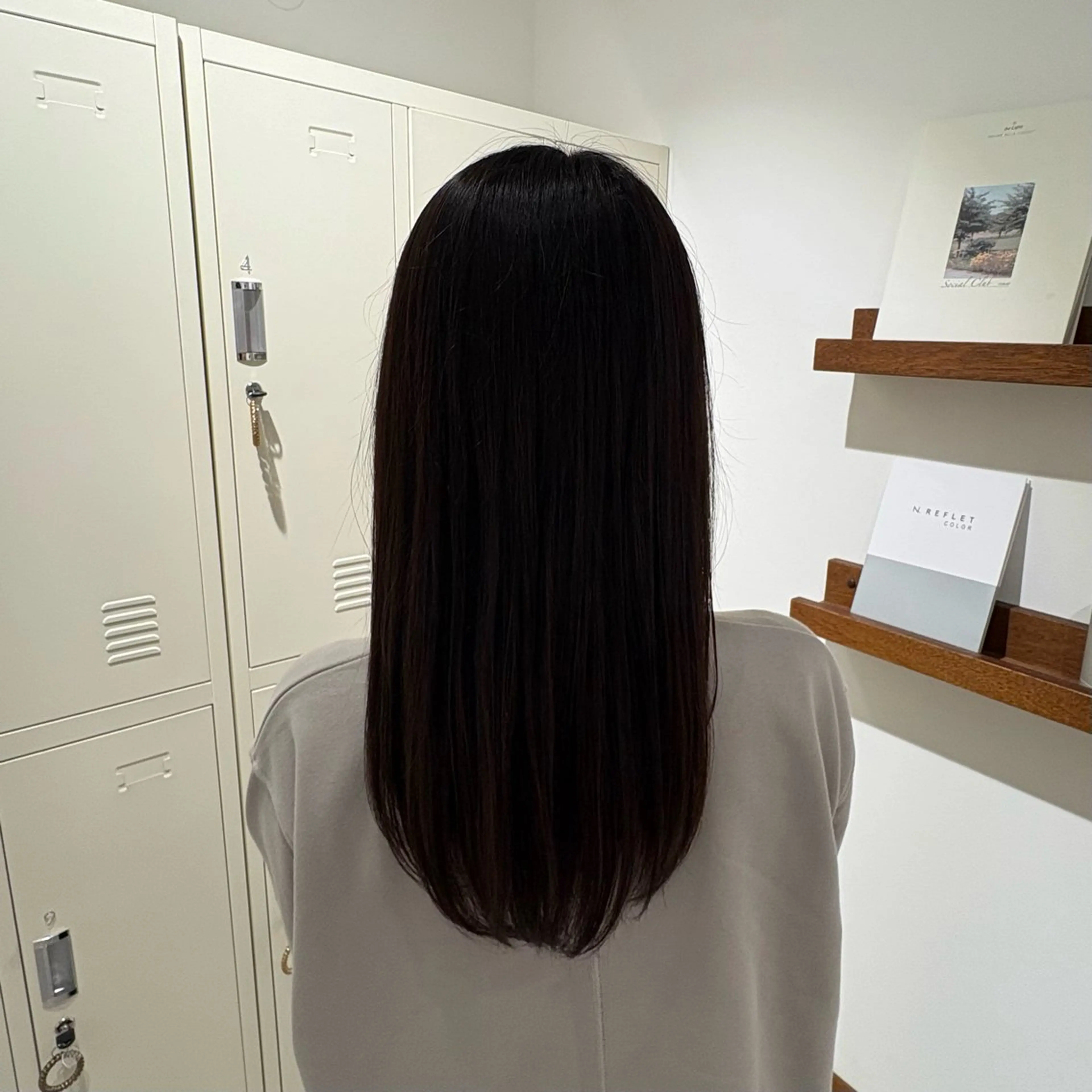 カラー 藤波 愛佳のヘアスタイル