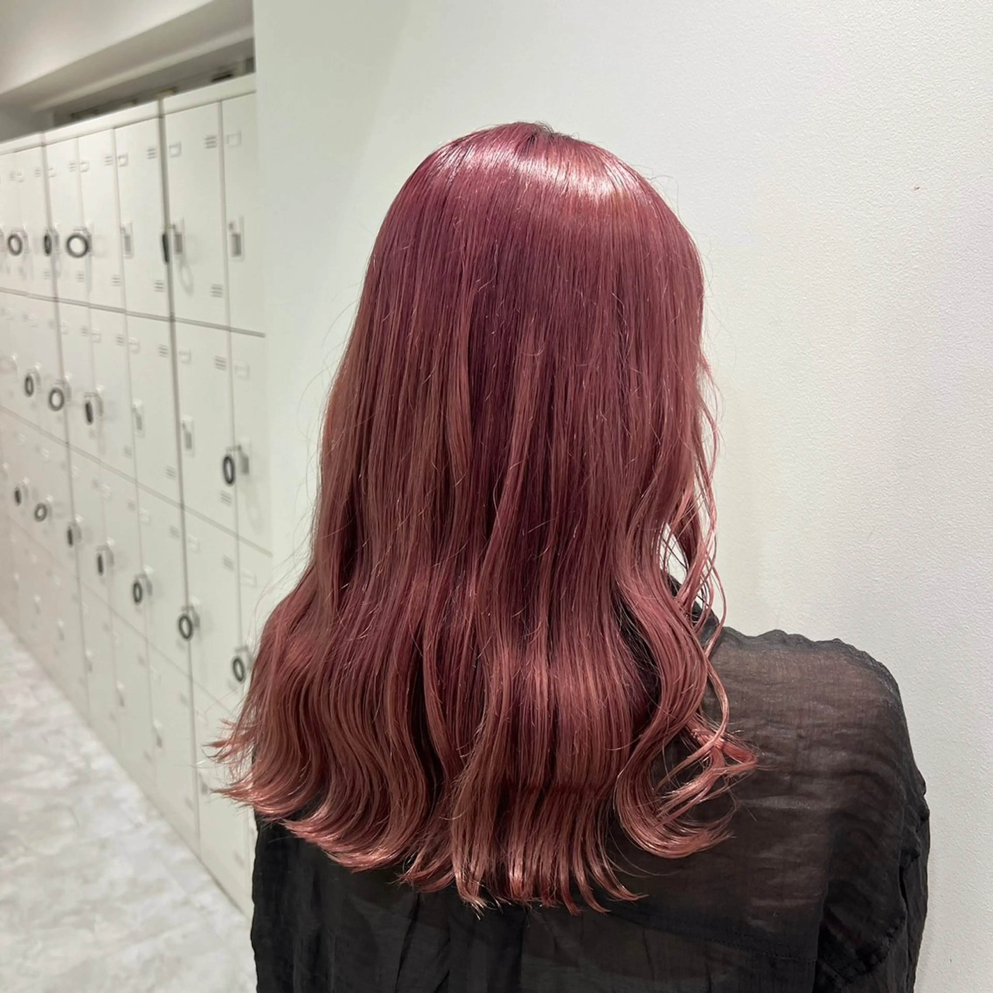 ロング カラー ハイトーンカラー 🦄レイヤーカットのヘアスタイル