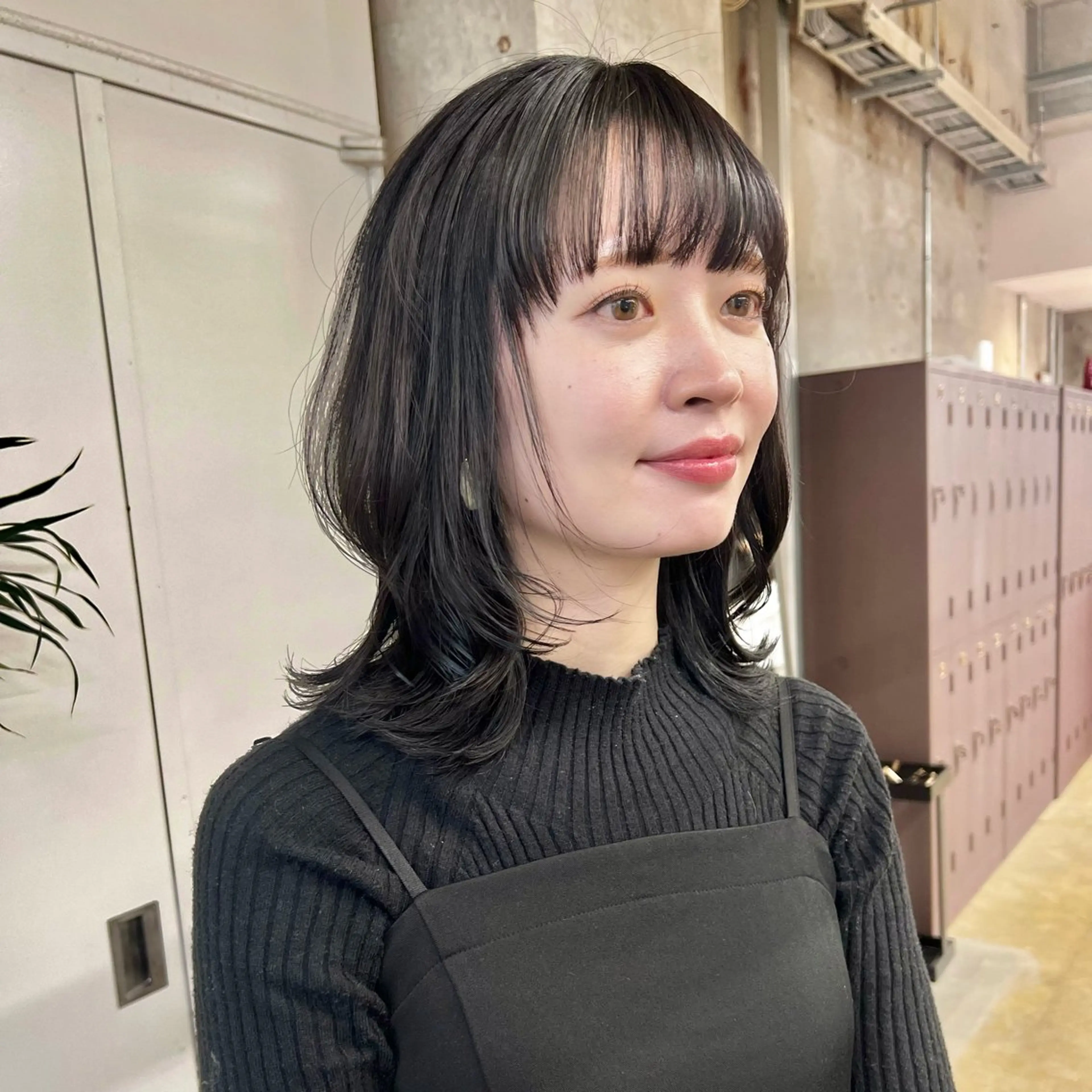 ミディアム カラー くびれヘア レイヤーカット カット トリートメント 韓国 /男女🆗 細江　美紅のヘアスタイル