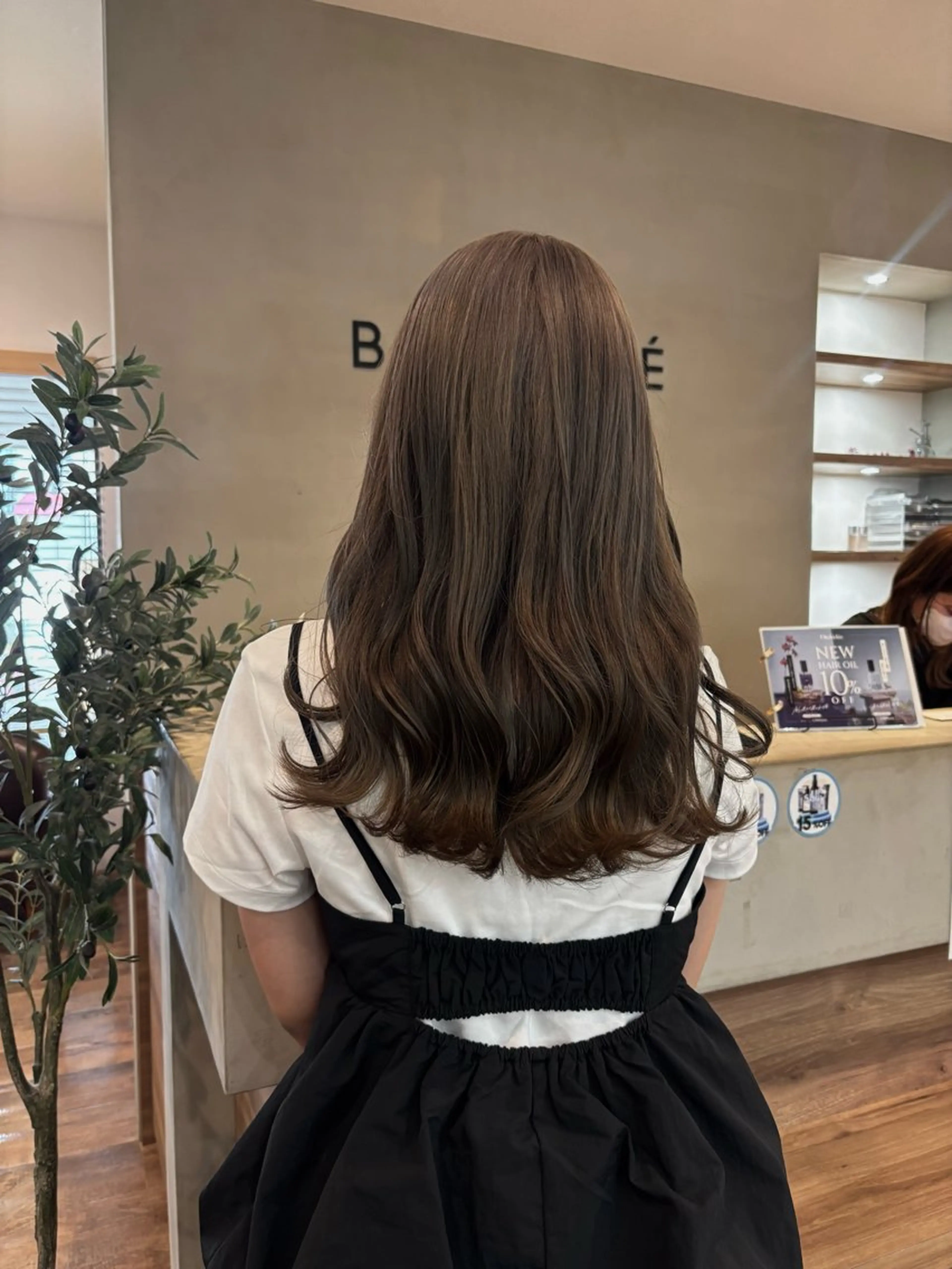 ロング カット ヘアカラー 髙木琉菜 レイヤー／艶カラーのヘアスタイル