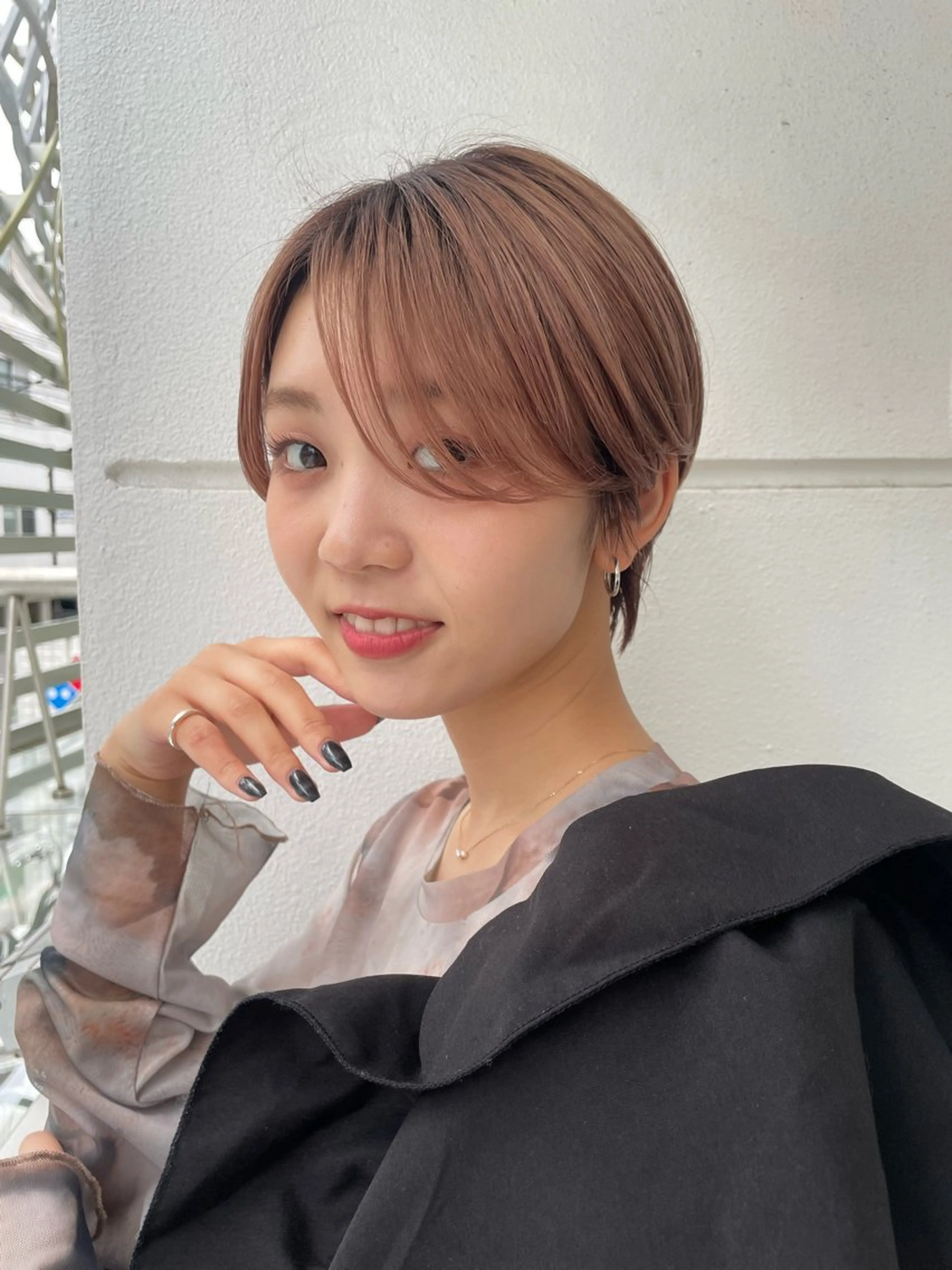 ショート ナリタ ミユウのヘアスタイル