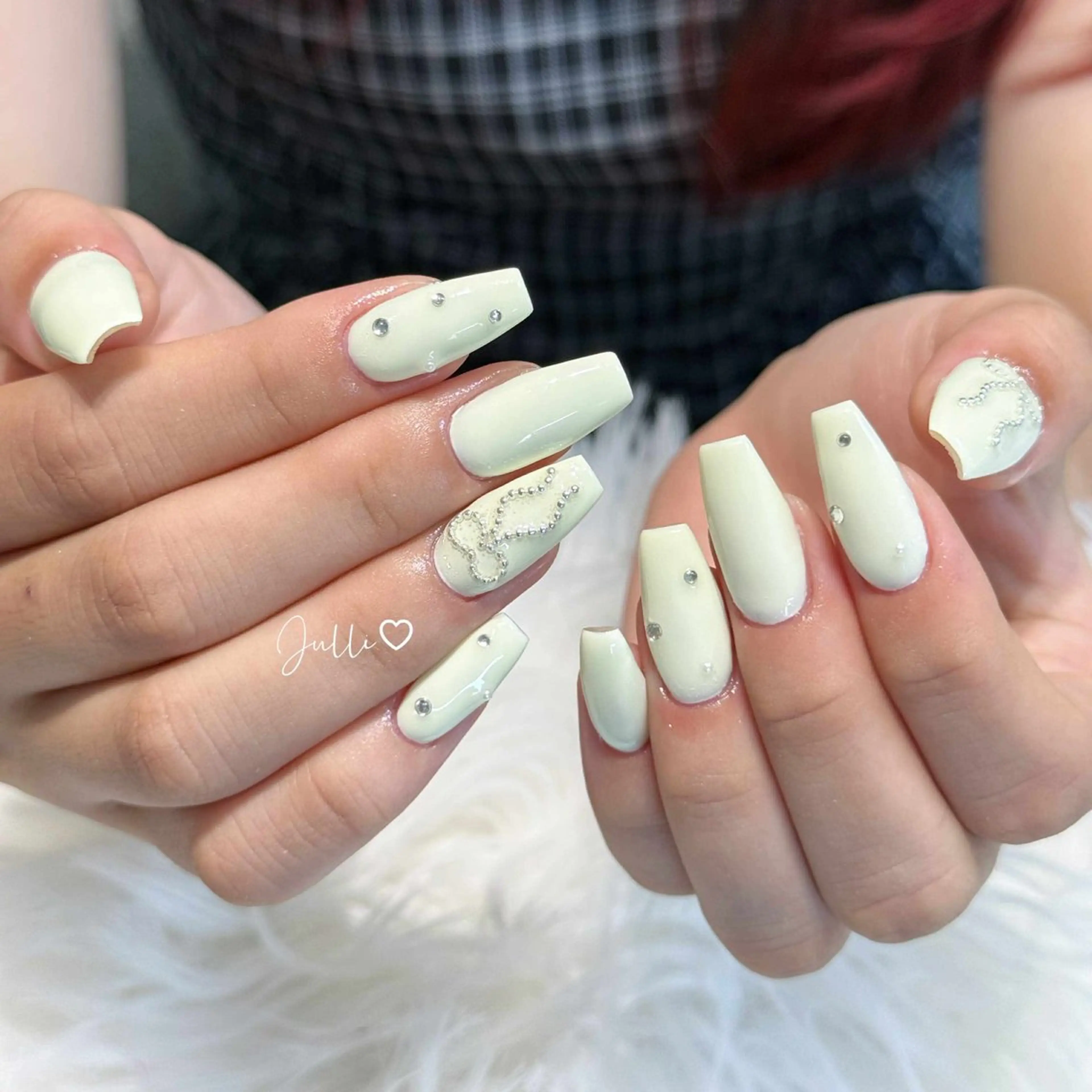 ネイル フレンチネイル ジェルネイル キラキラネイル 韓国ネイル レース ハンドネイル Julli nail studio所属・Julli NailStudioのネイルデザイン