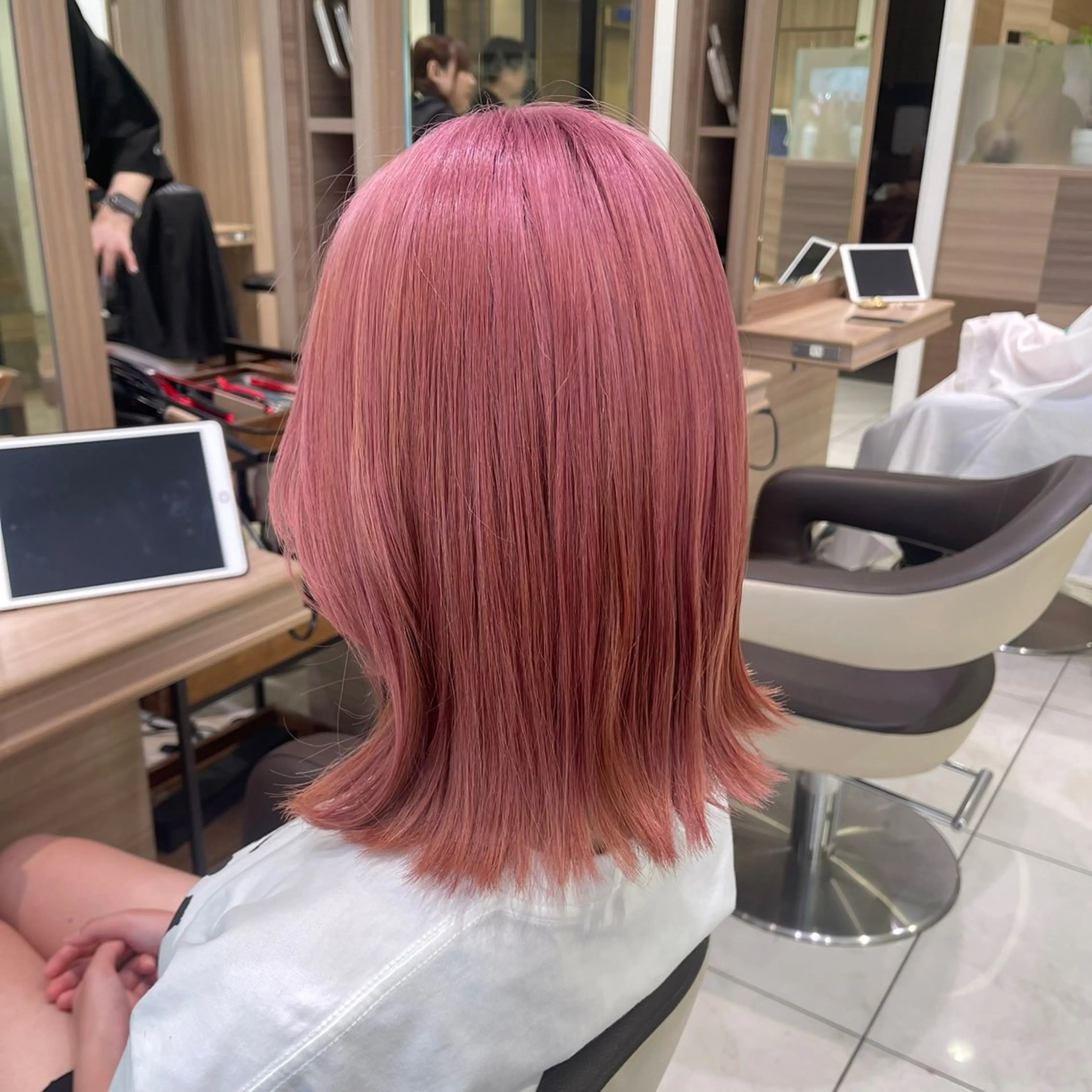 ミディアム カラー ヘアカラー トリートメント 艶カラー みゆう🎀のヘアスタイル