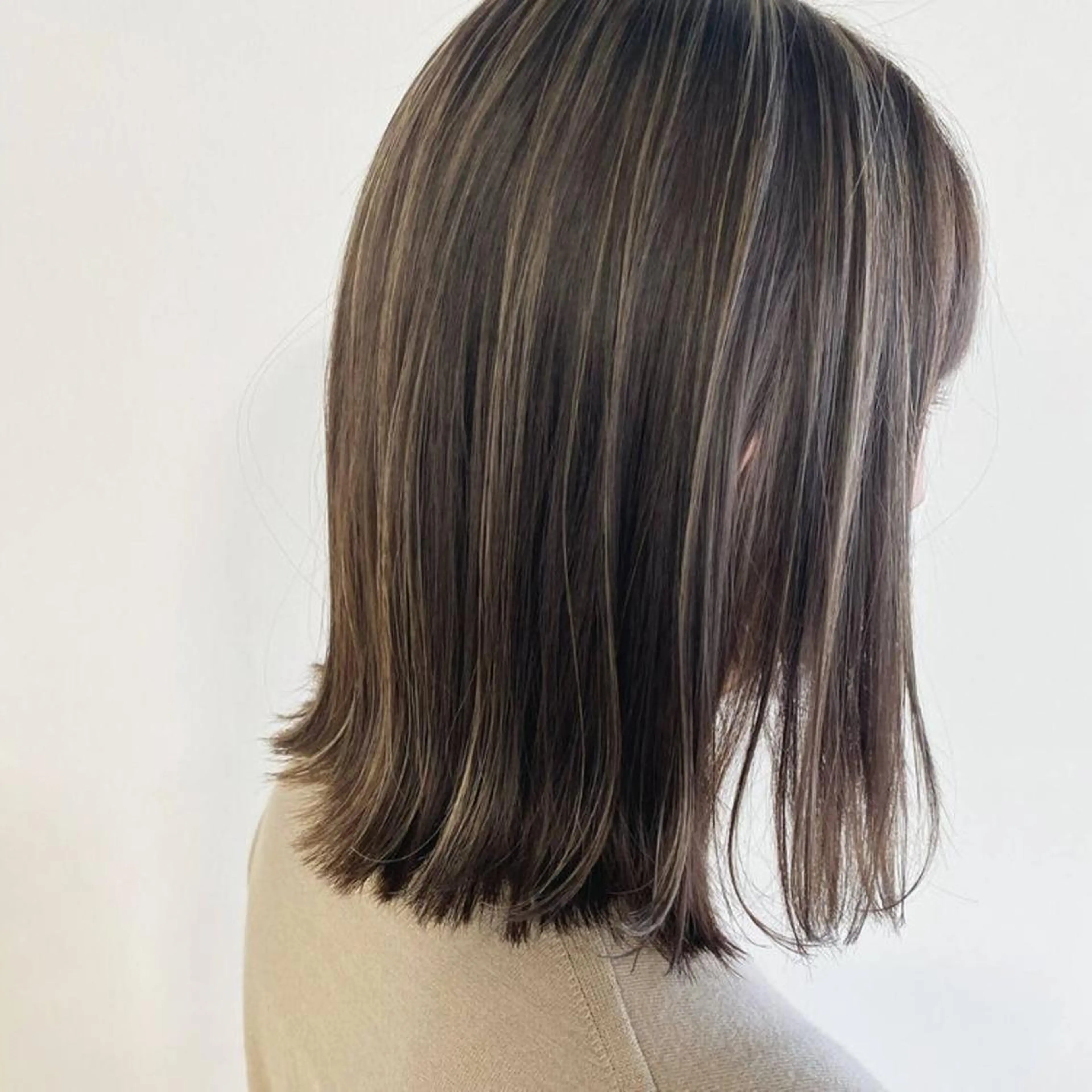 カラー NERO 松井 隆人のヘアスタイル