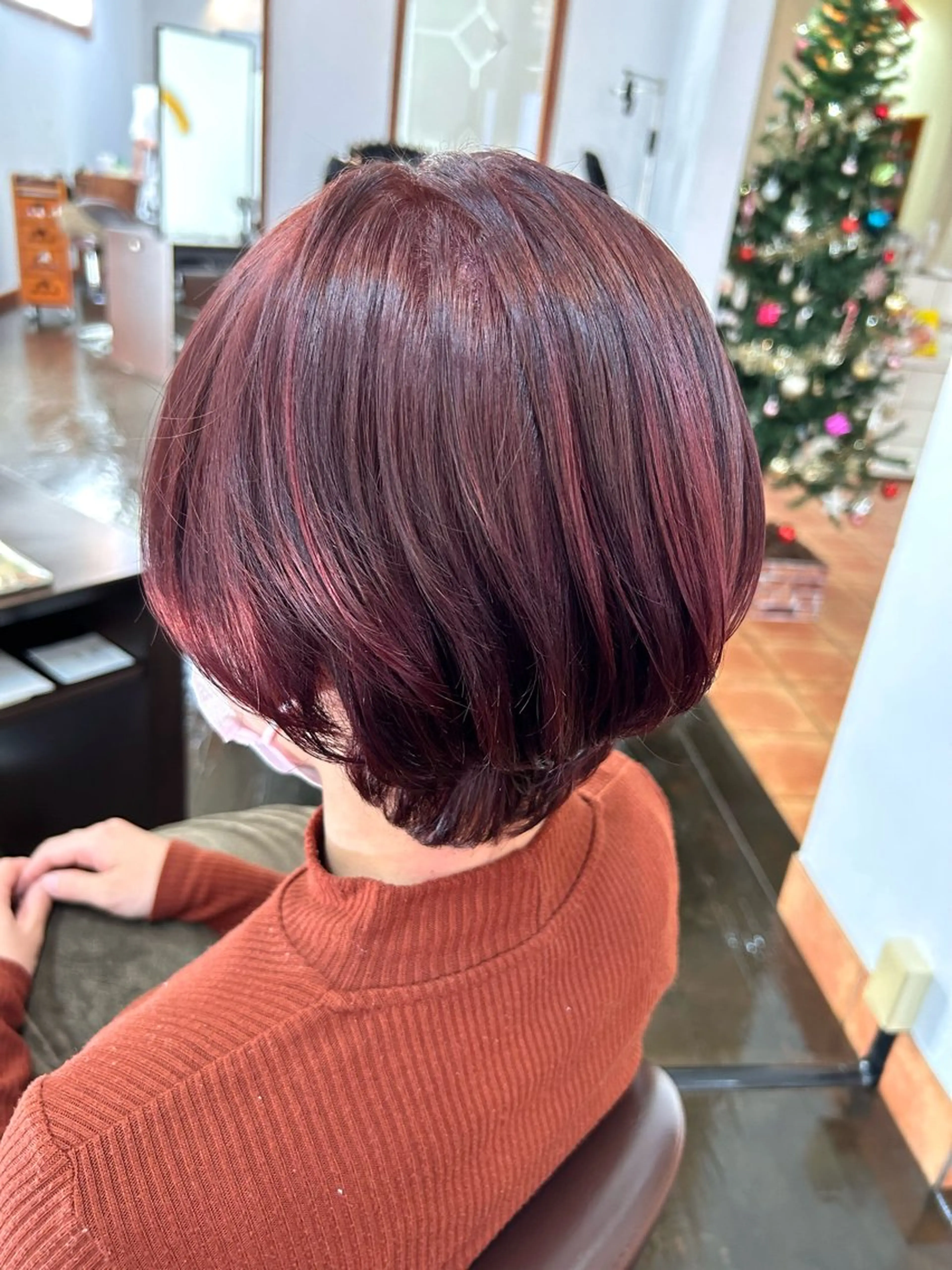 カラー カシス 坂本 瑞季のヘアスタイル