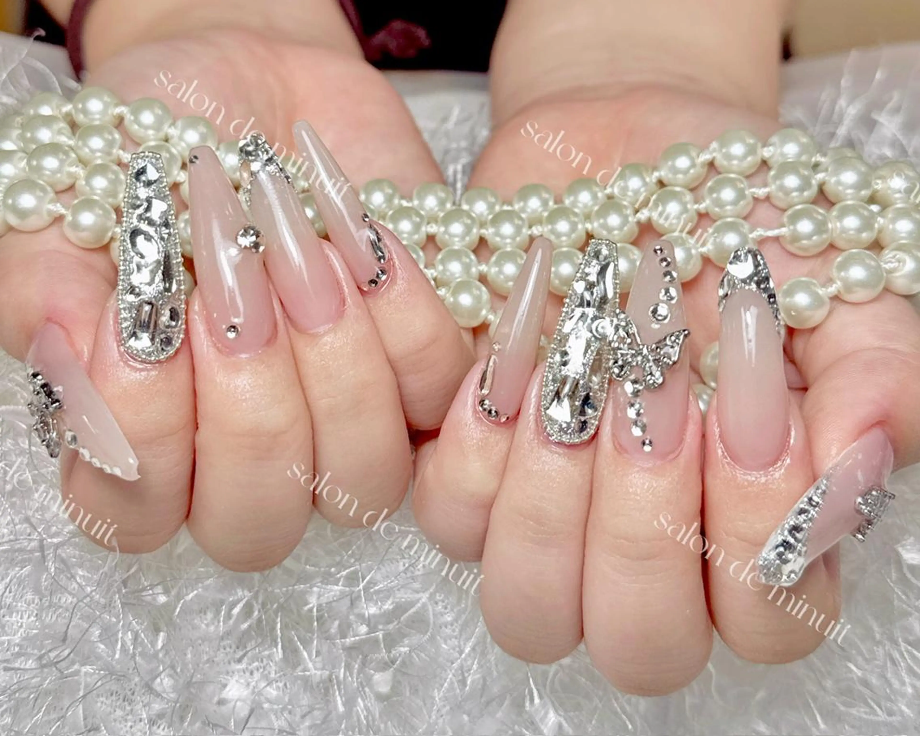 ネイル Salon de Minuit🦩のネイルデザイン