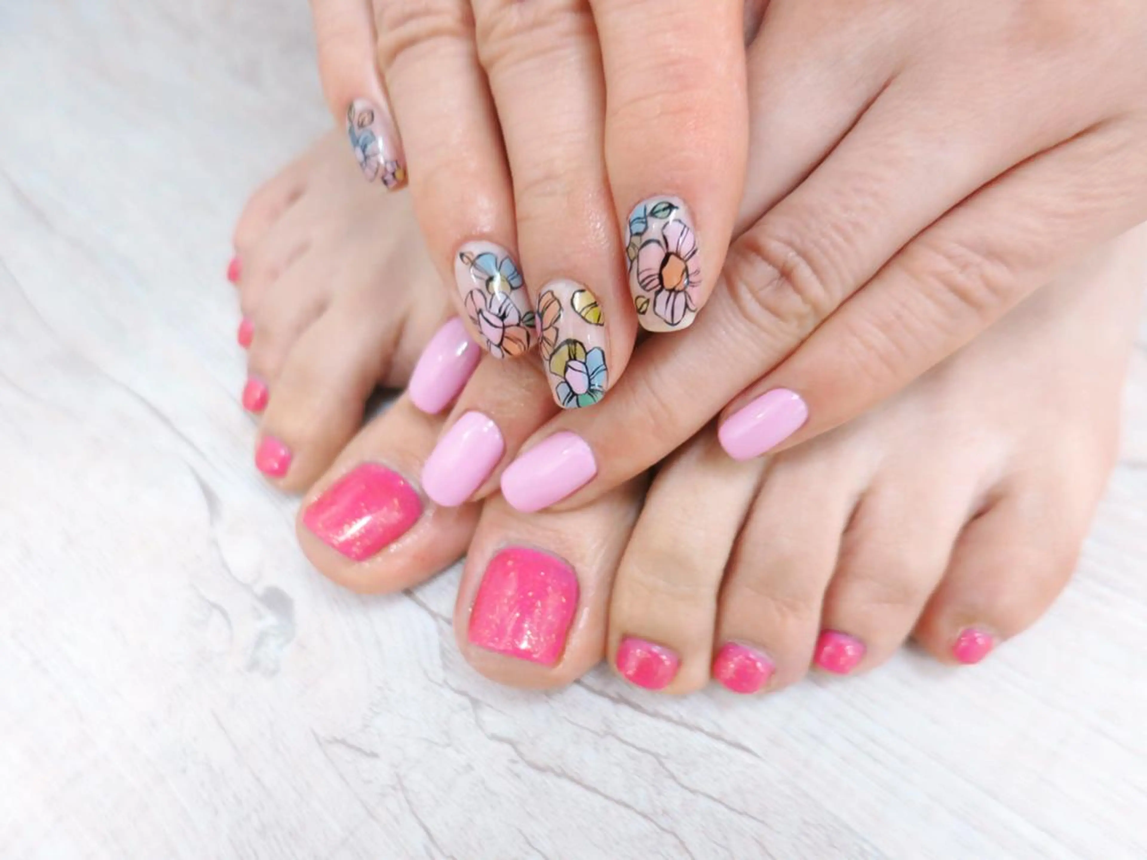 ネイル gloss nail 代々木上原のネイルデザイン