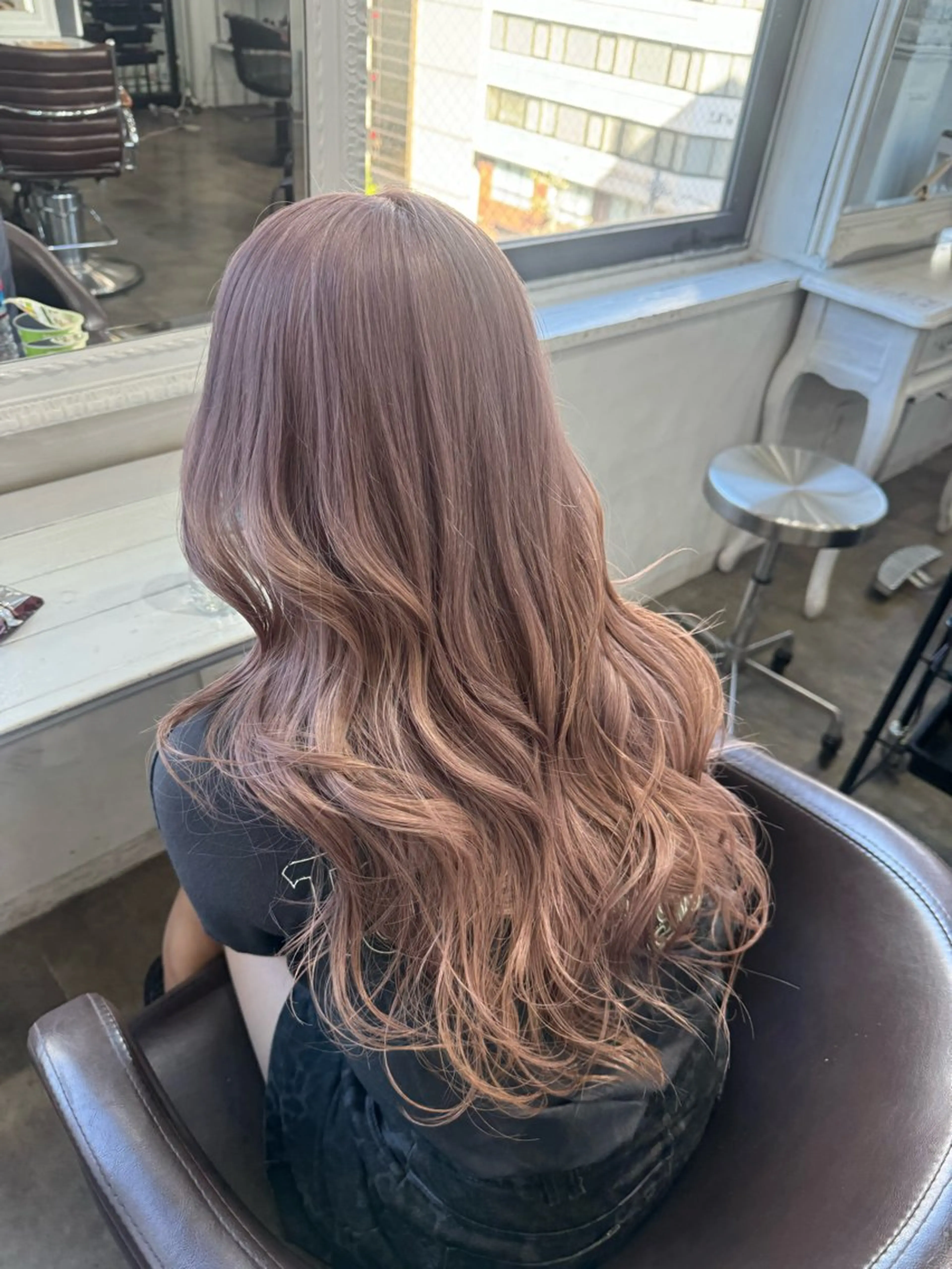 ロング カット ヘアカラー トリートメント SALOWIN札幌大通り所属・札幌ハイトーン/ ブリーチカラー/ドイのヘアスタイル