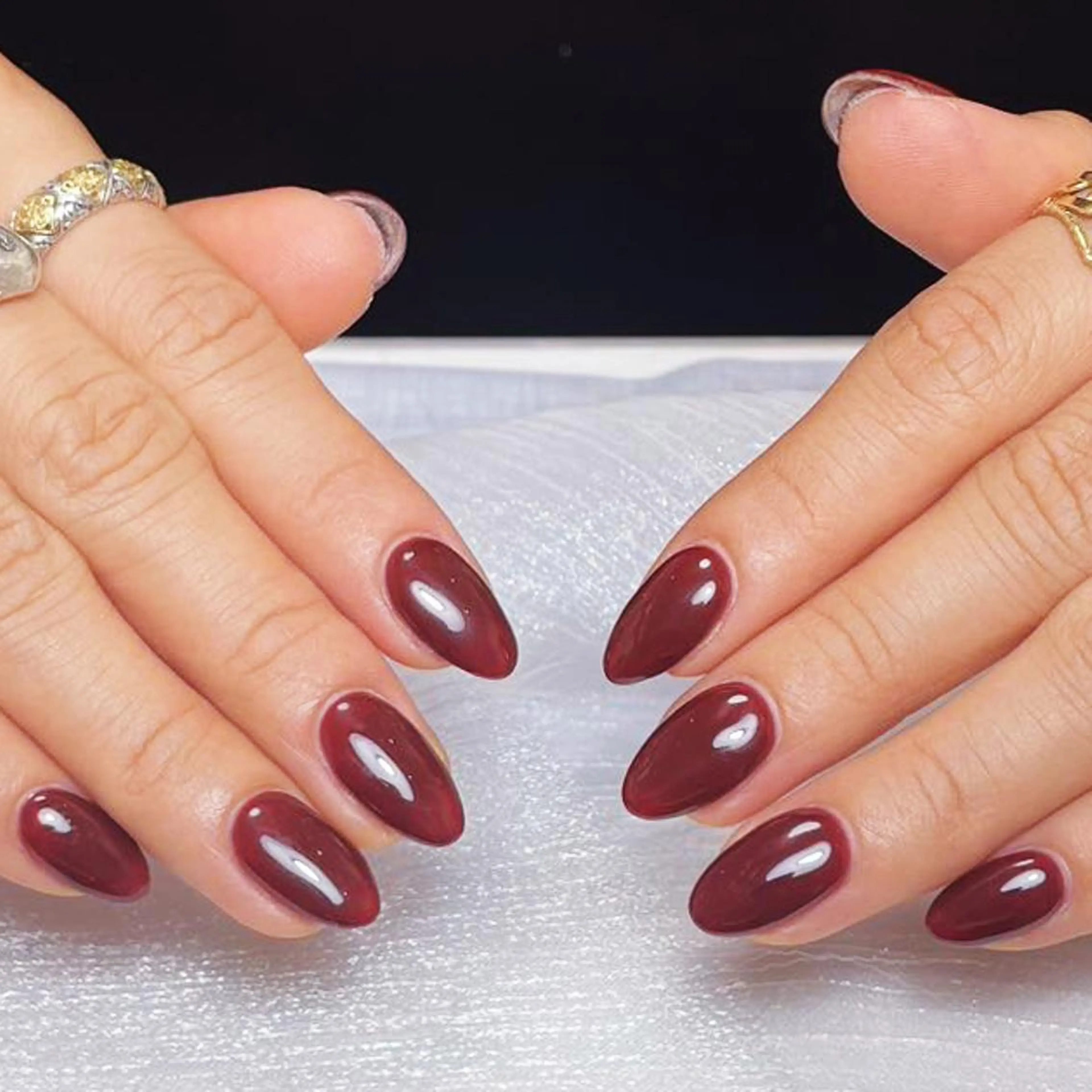 ネイル アートネイル オーロラネイル ガーリー キラキラネイル 韓国ネイル ハンドネイル DIAMOND 💅のネイルデザイン