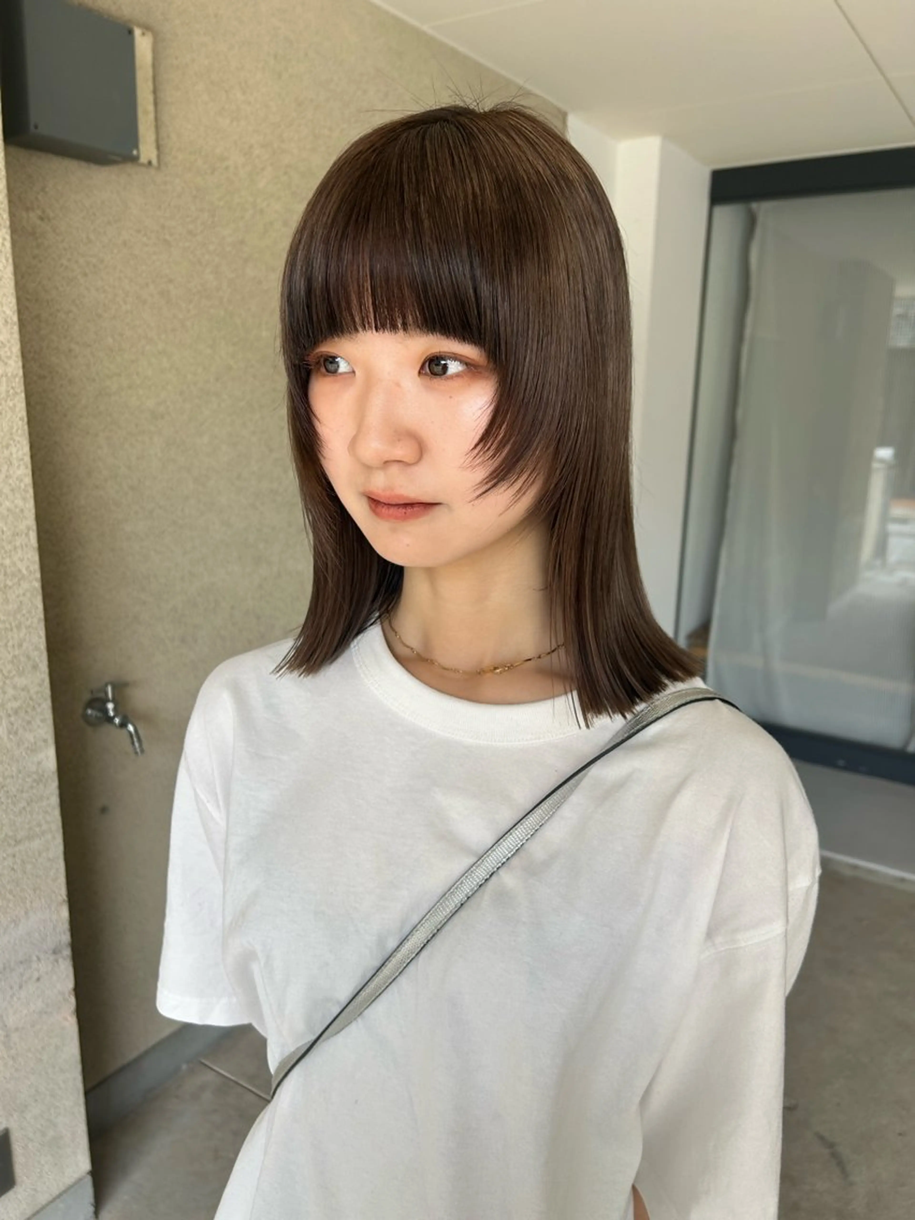 セミロング Alter所属・layer/透明感 ハイトーン/kanaのヘアスタイル