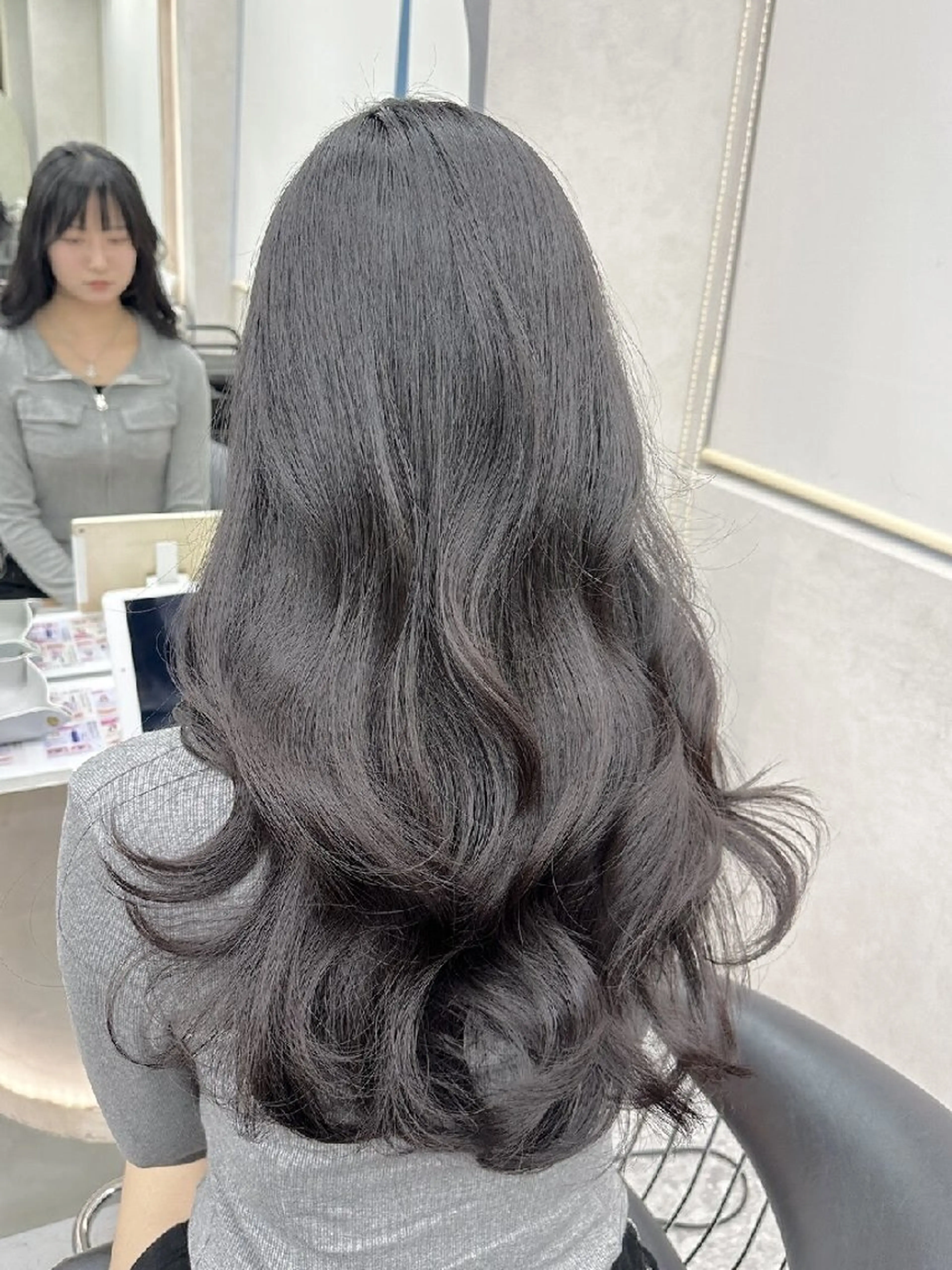 ロング カラー カット ヘアカラー トリートメント Lond Roleのヘアスタイル