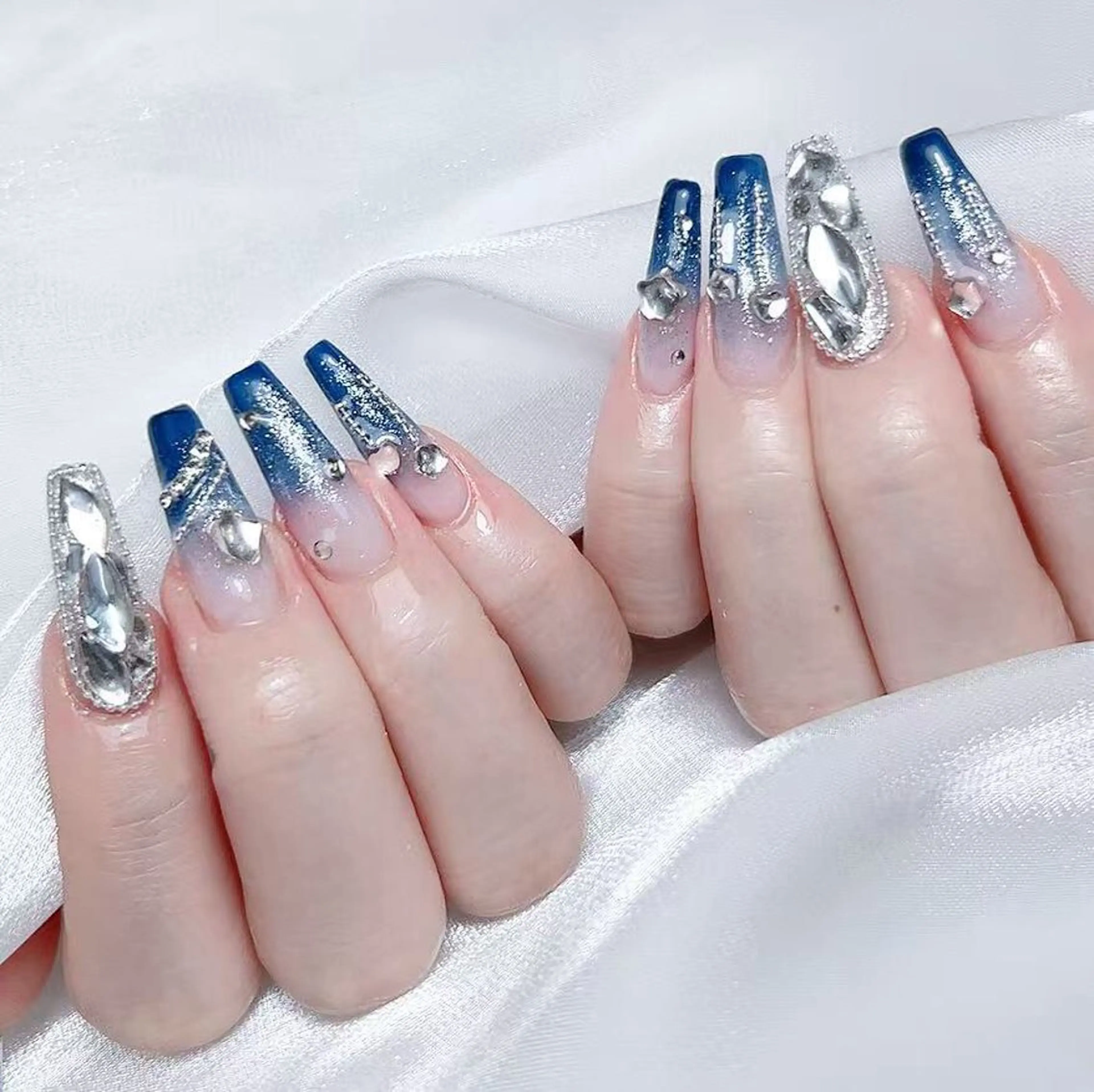 ネイル 🎀Ｍ nails✨ ビューティーのネイルデザイン