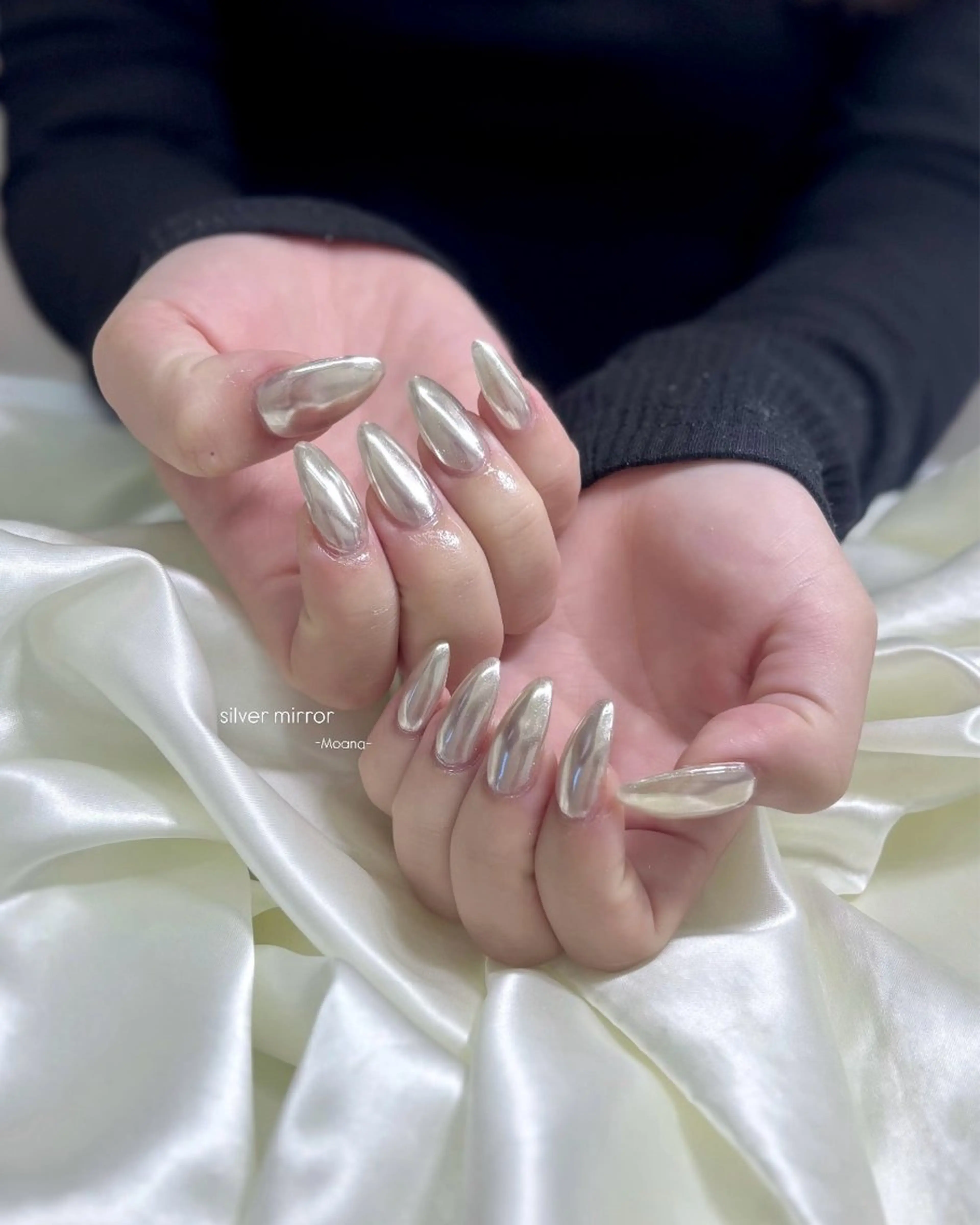 ネイル キラキラネイル ミラーネイル シルバー シンプルネイル ハンドネイル Moana nail Hiyoriのネイルデザイン
