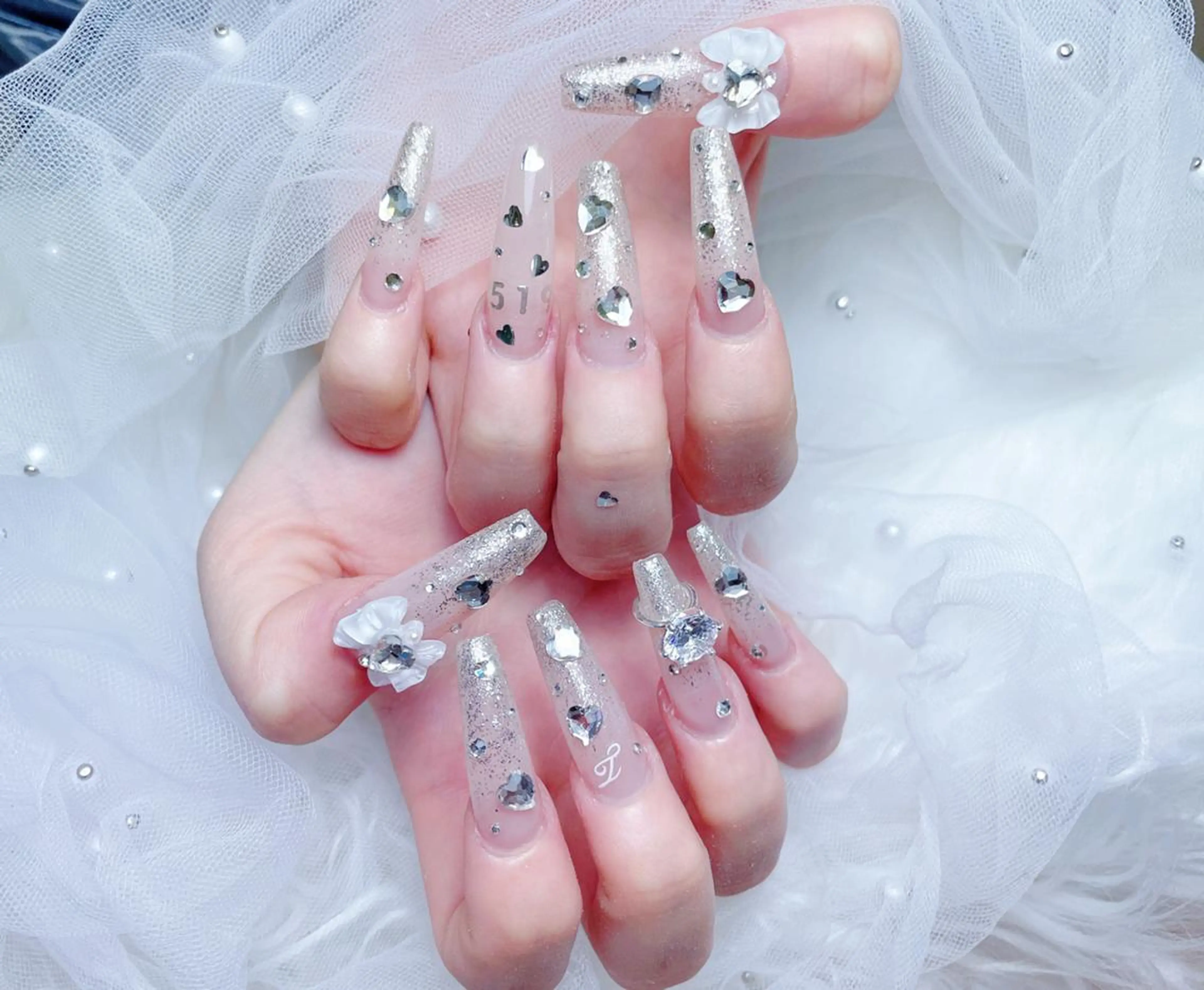 ネイル U nail 🩷新宿店のネイルデザイン