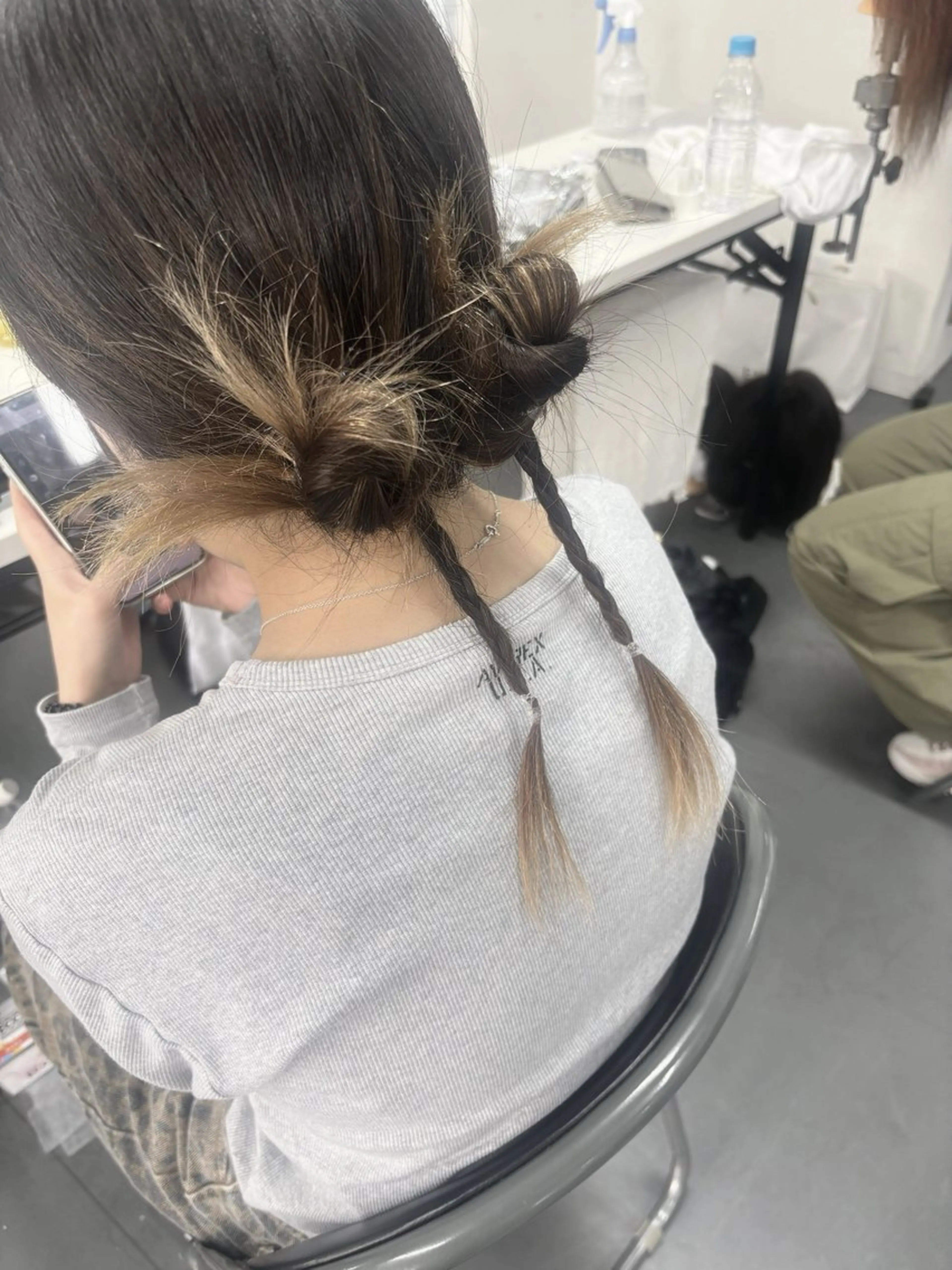 セミロング カラー 縮毛＆カラーモデル募 集🩵AYAKA🩵のヘアスタイル