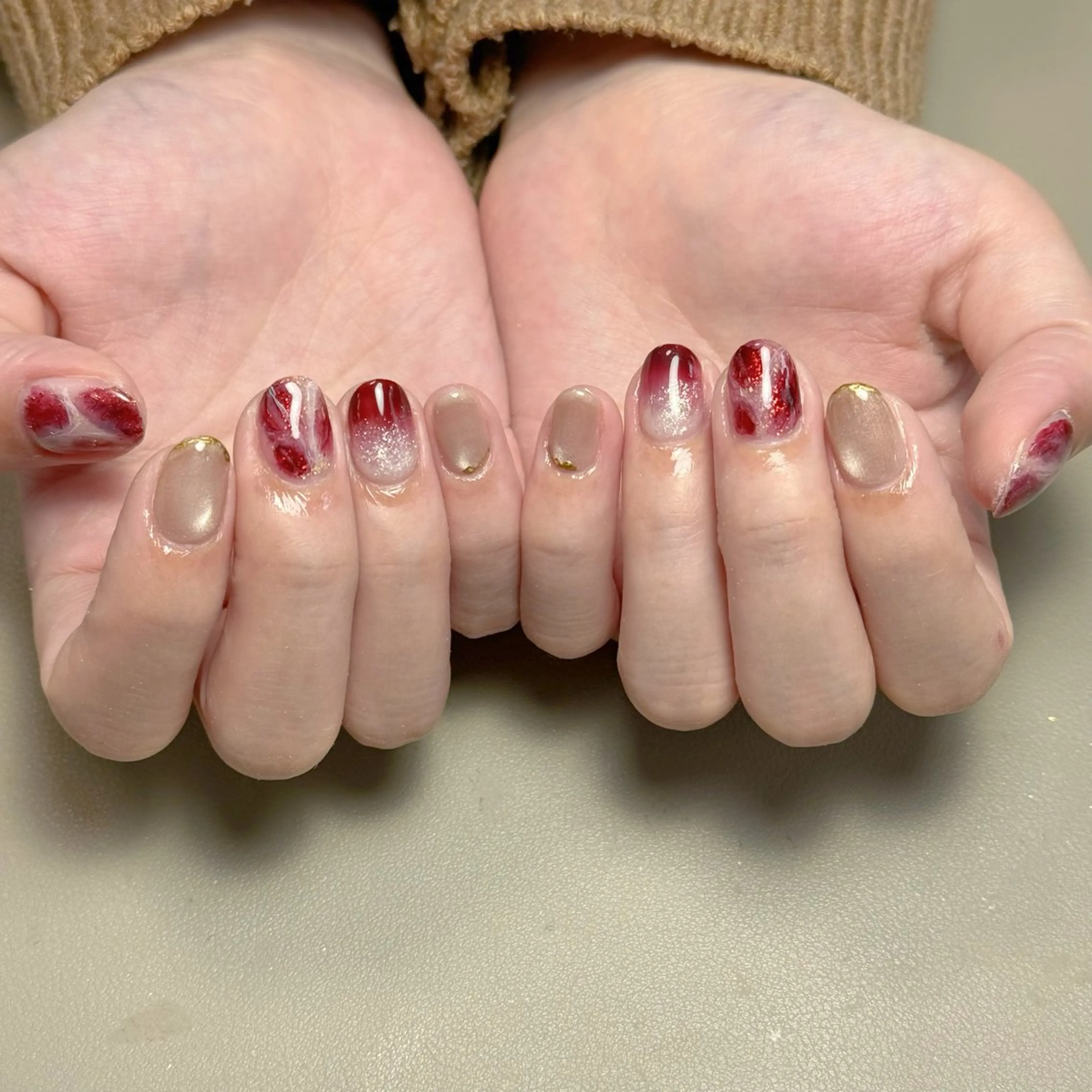 ショート ハンドネイル ・ タオのネイルデザイン