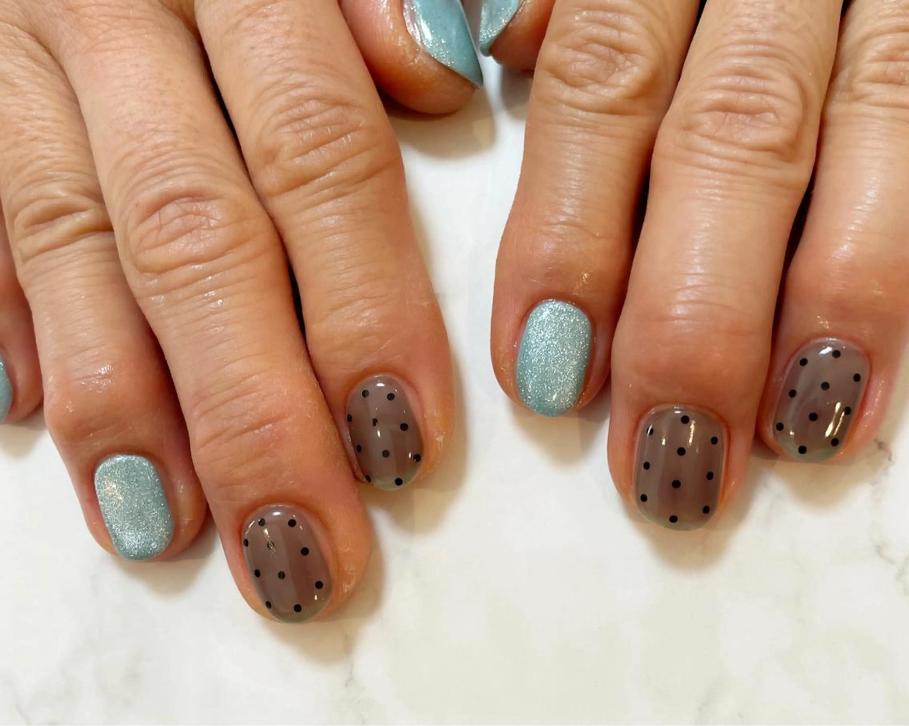 ショート ネイル ドット 春ネイル Re:st〔リスト〕所属・ayane Re:st〔リスト〕のネイルデザイン