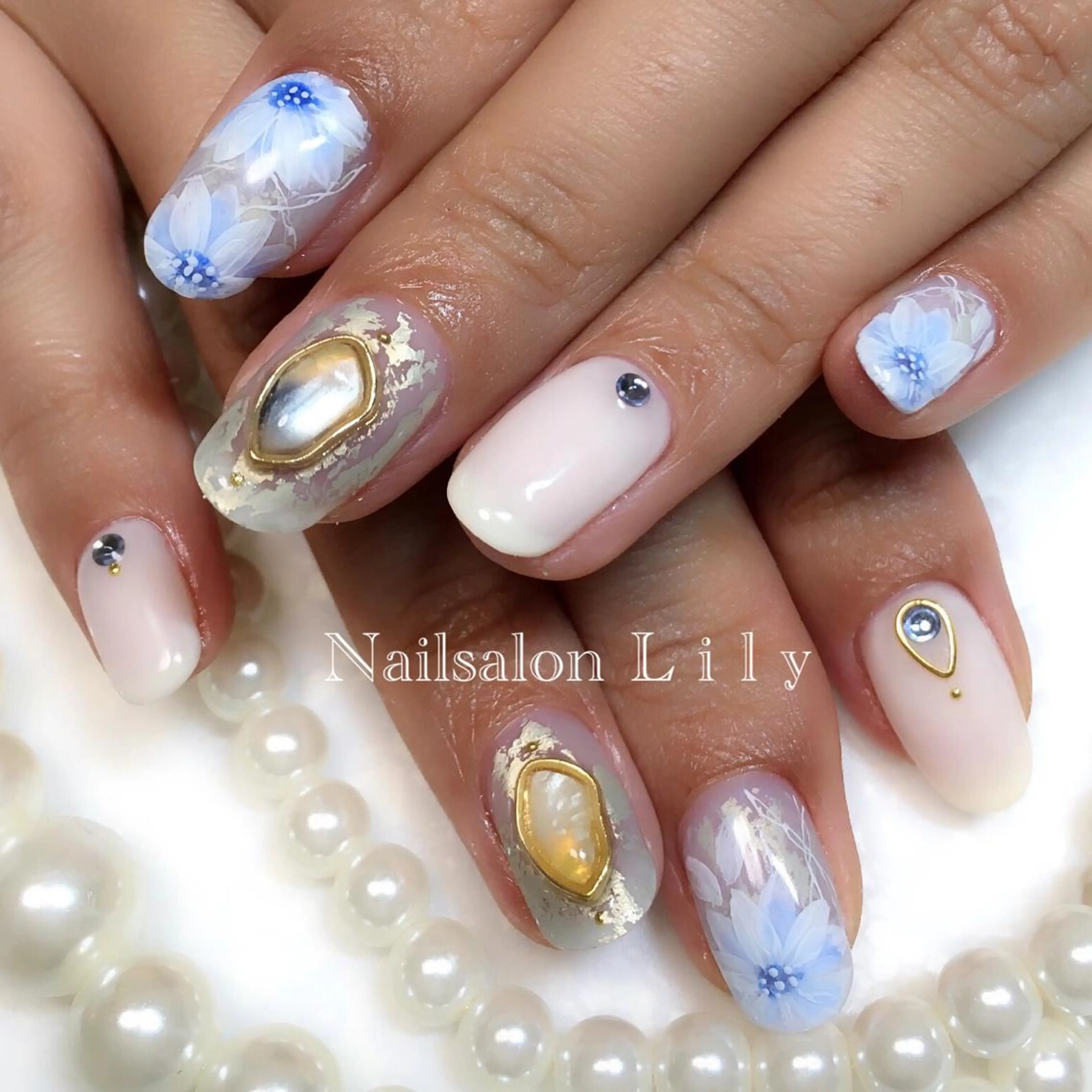 ネイル アートネイル フラワーネイル Nailsalon Lilyのネイルデザイン