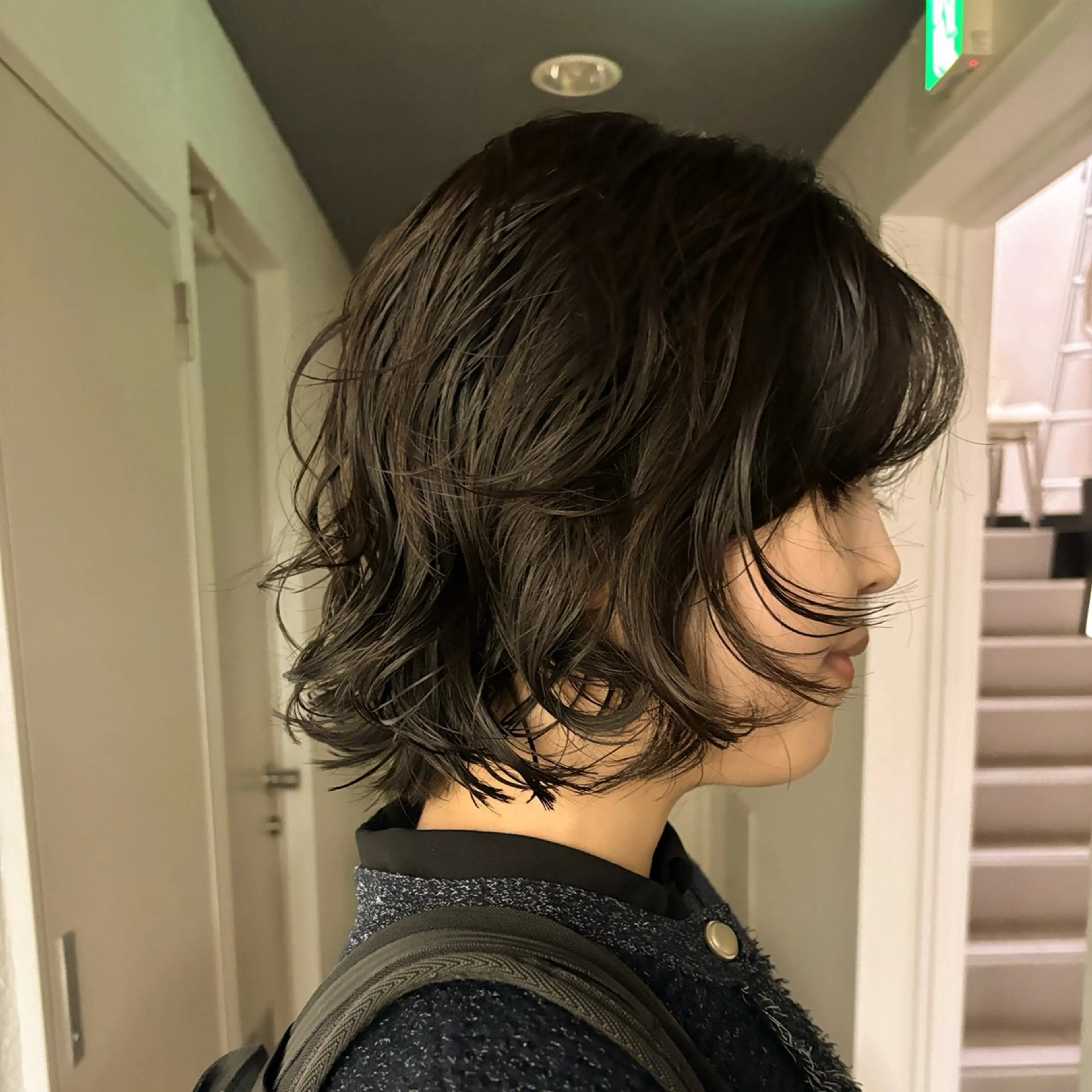 ショート カラー パーマ カット ヘアカラー パーマ トリートメント トレンドボブ /ミリヤのヘアスタイル