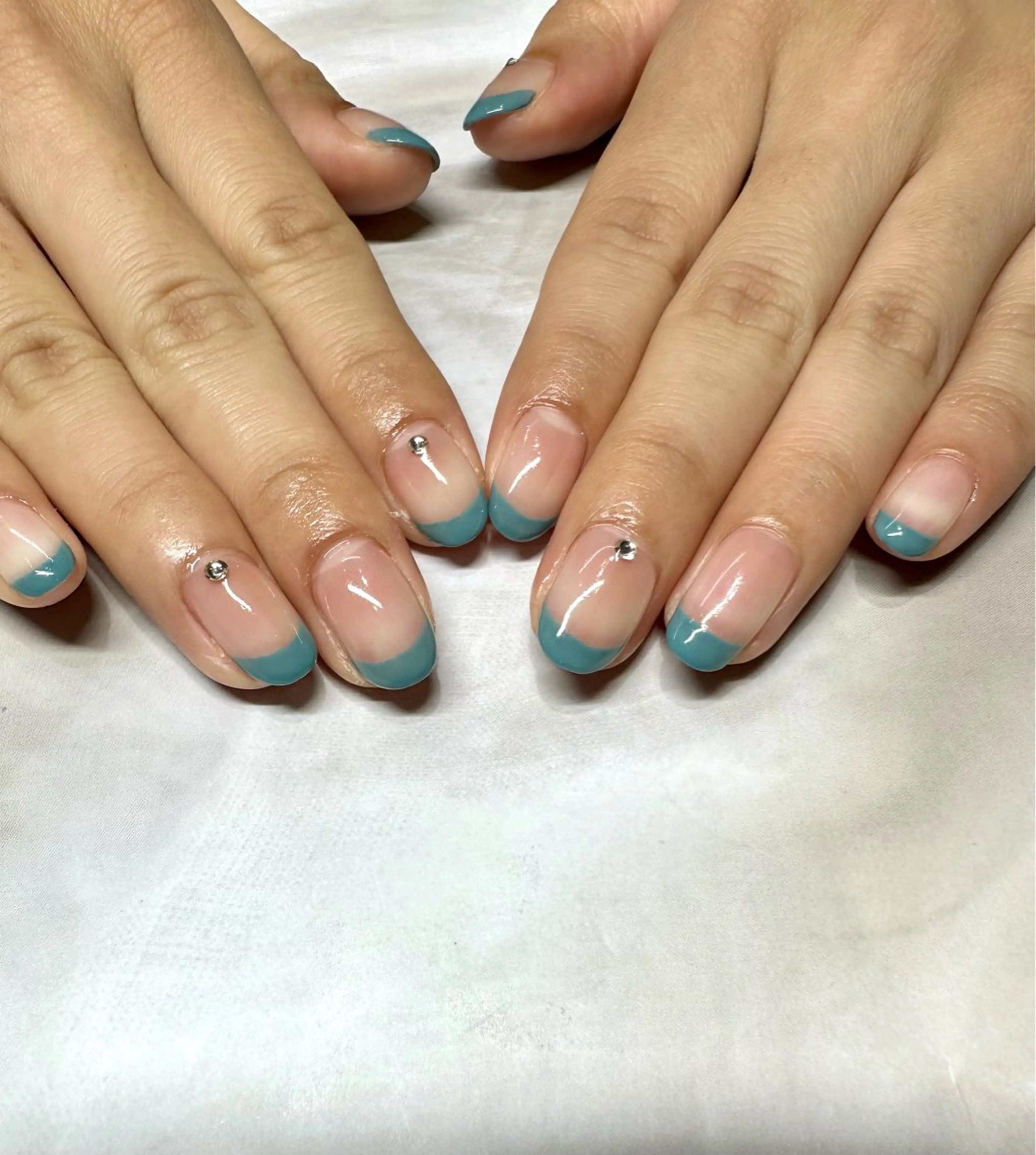 ネイル ブルー フレンチネイル ハンドネイル Tanemoto所属・Ueda Rieのネイルデザイン