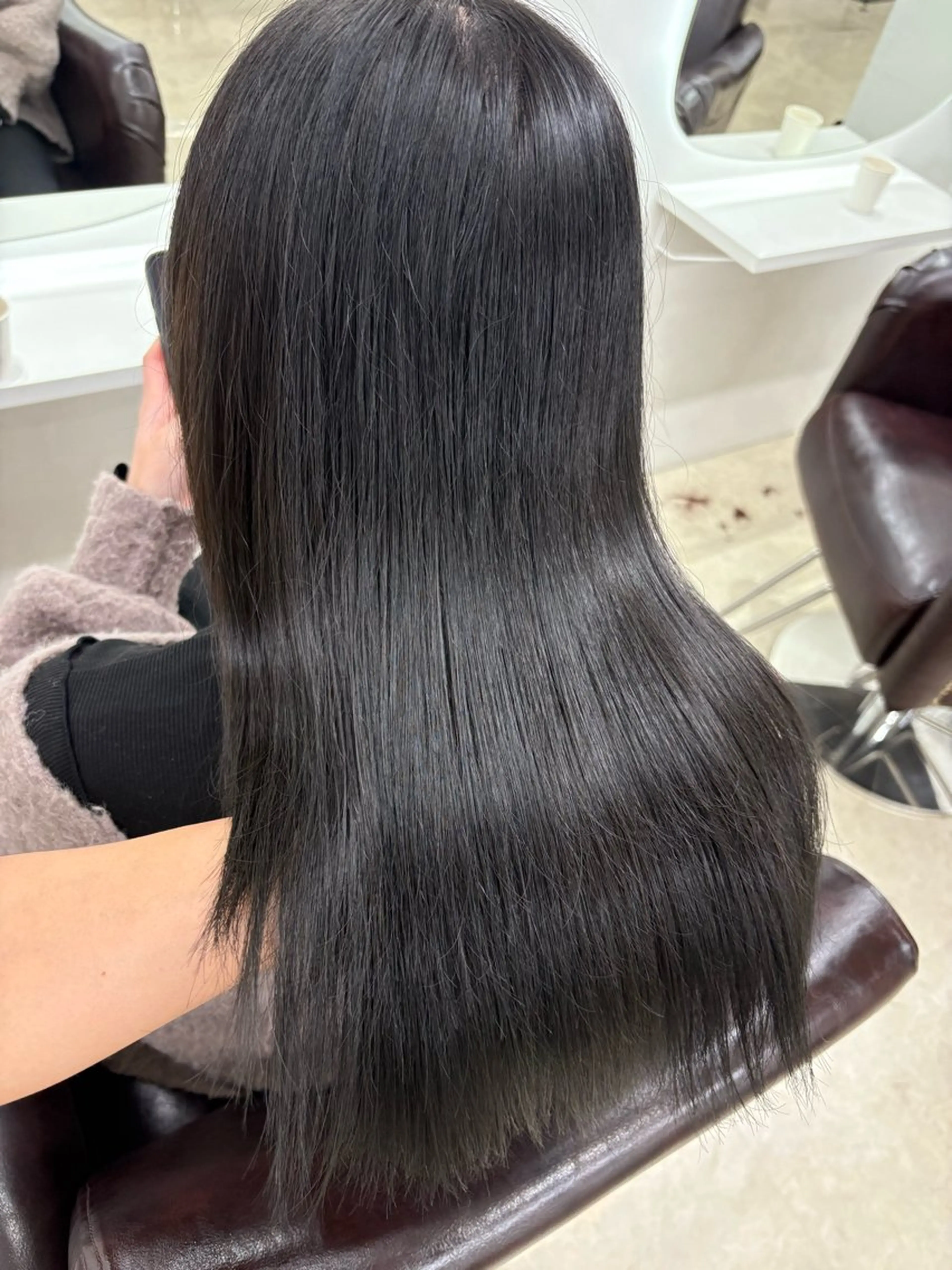 セミロング カラー カット ヘアカラー トリートメント ヘアセット 新宿/韓国ヘア/ 髪質改善ストレートのヘアスタイル