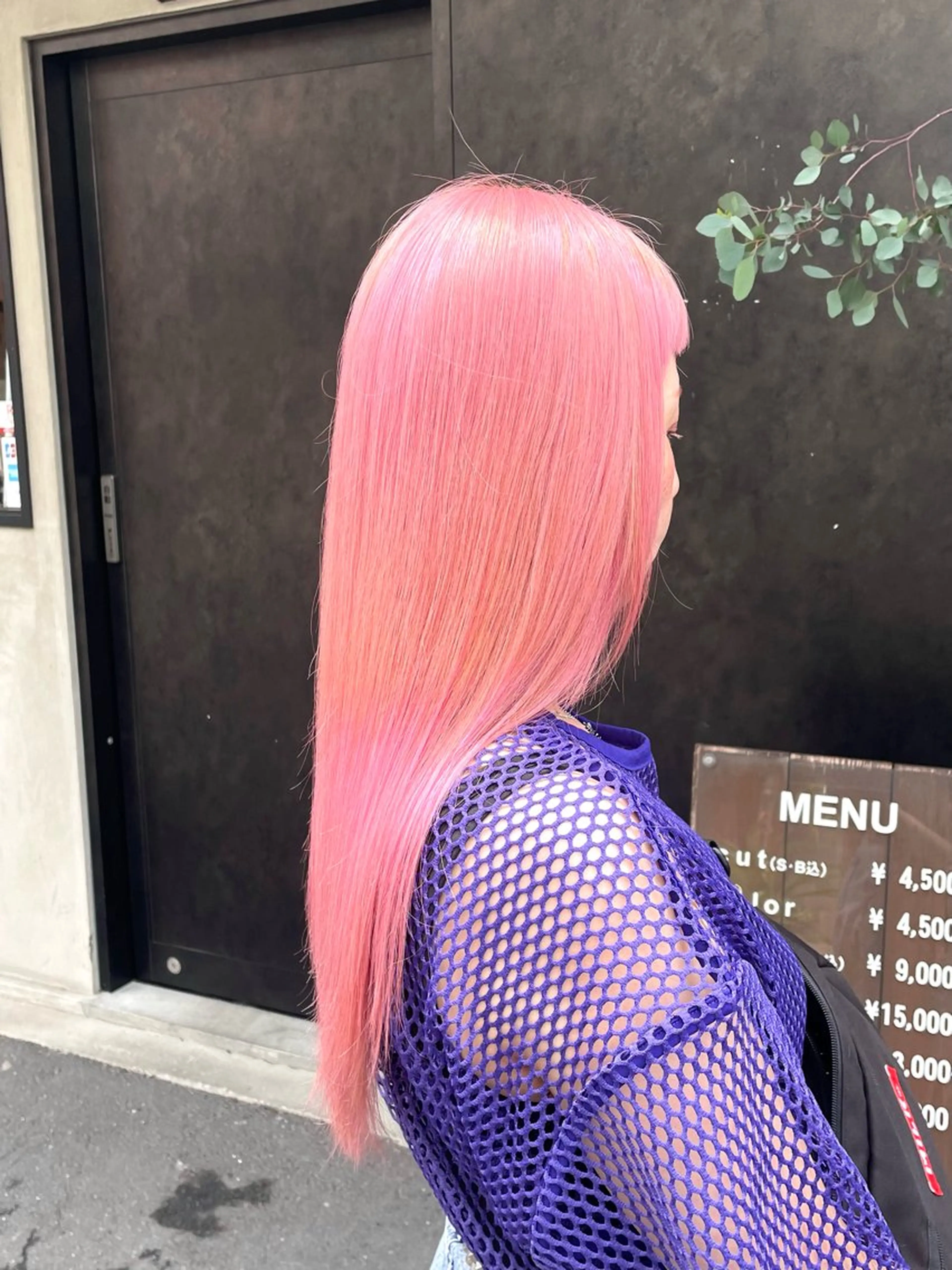 ロング カラー ブリーチ ピンクカラー ヘアカラー トリートメント 竹内 春奈のヘアスタイル