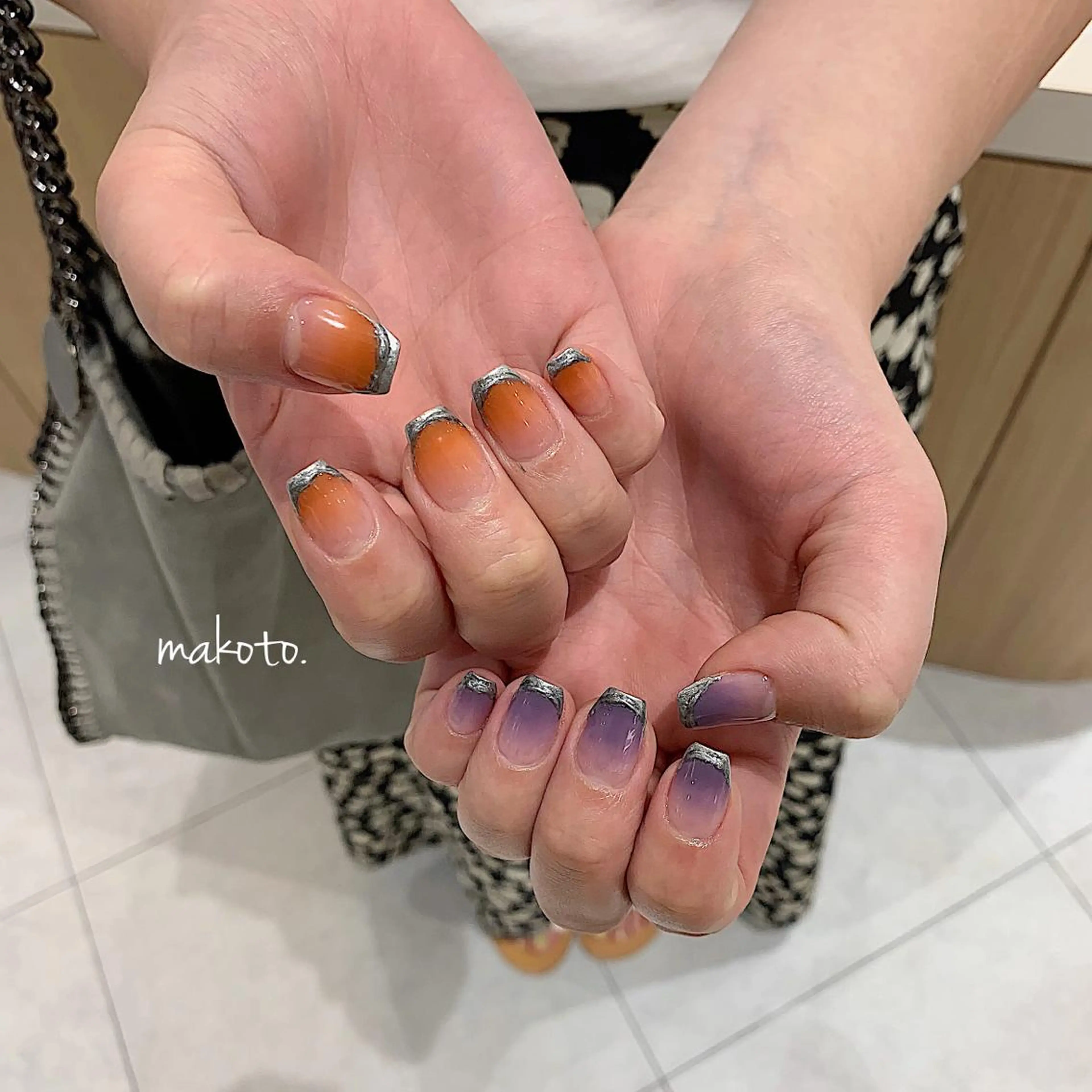 ネイル クリアネイル ぷっくりネイル シルバー salon de Chéli所属・salon de Cheliのネイルデザイン