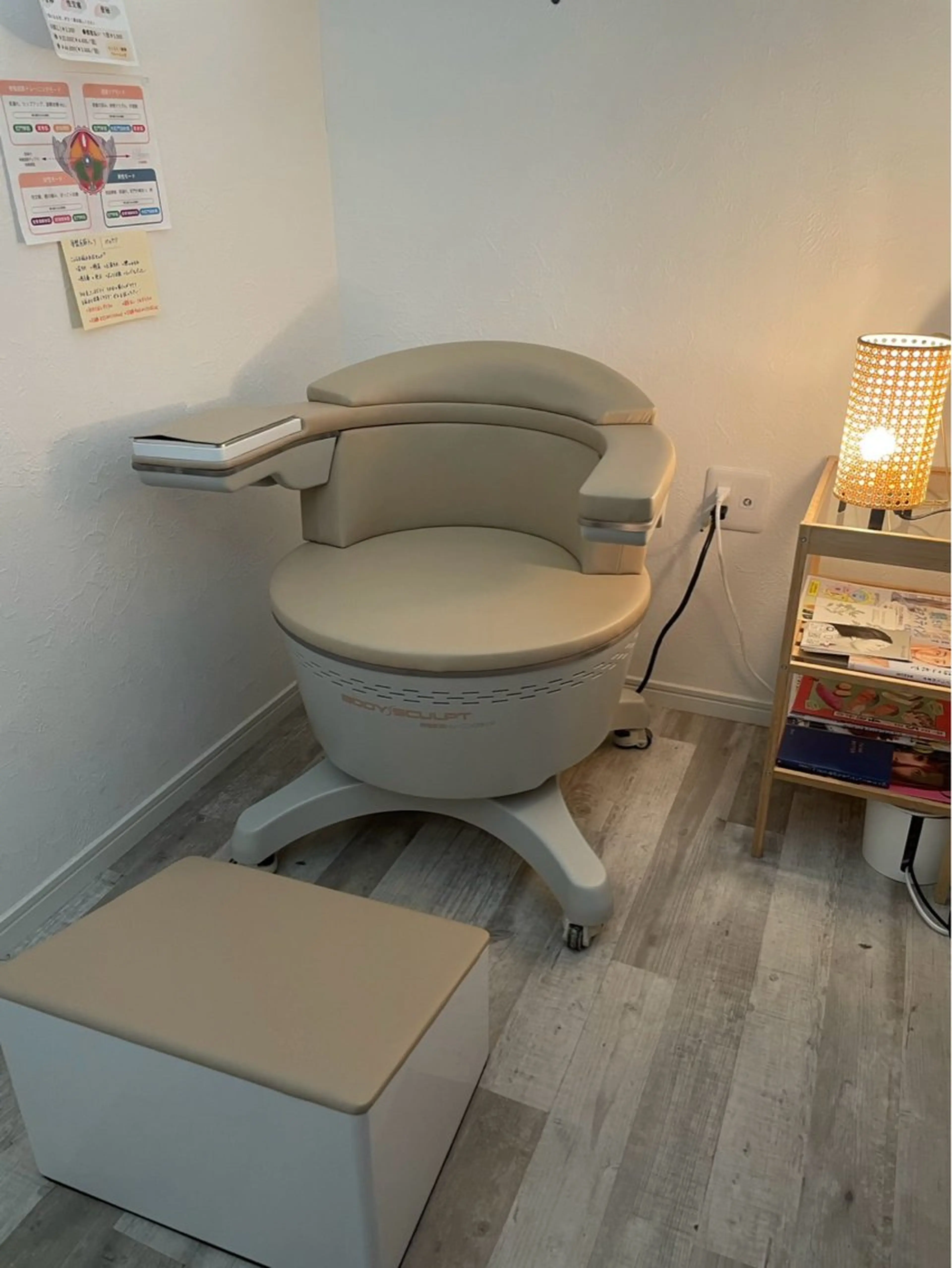 女性特有のお悩み改善【骨盤底筋マシン(30分)】フェムケアはもちろん、姿勢改善、ヒップUPも期待の写真