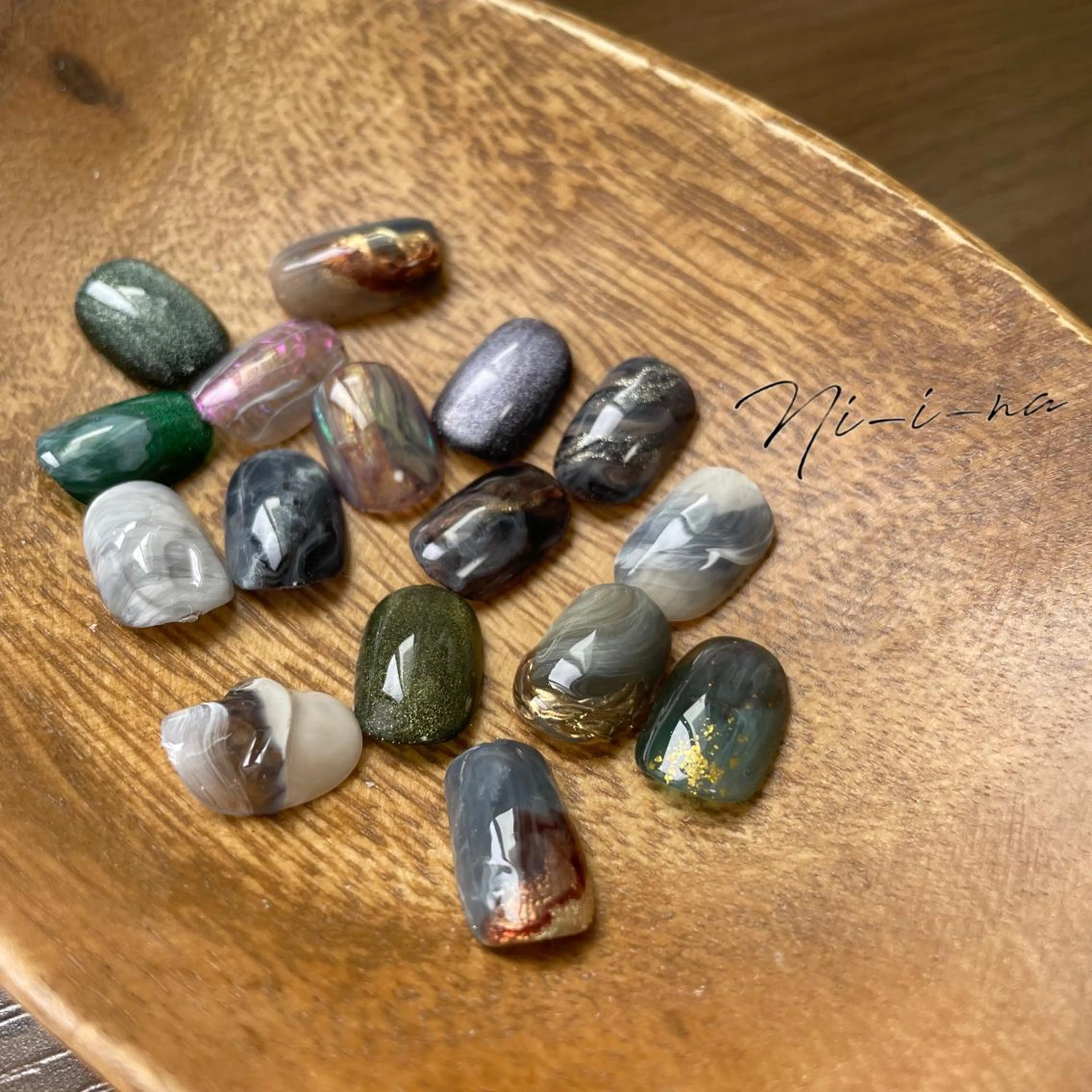 ネイル アートネイル ハンドネイル nail salon Ni-i-naのネイルデザイン