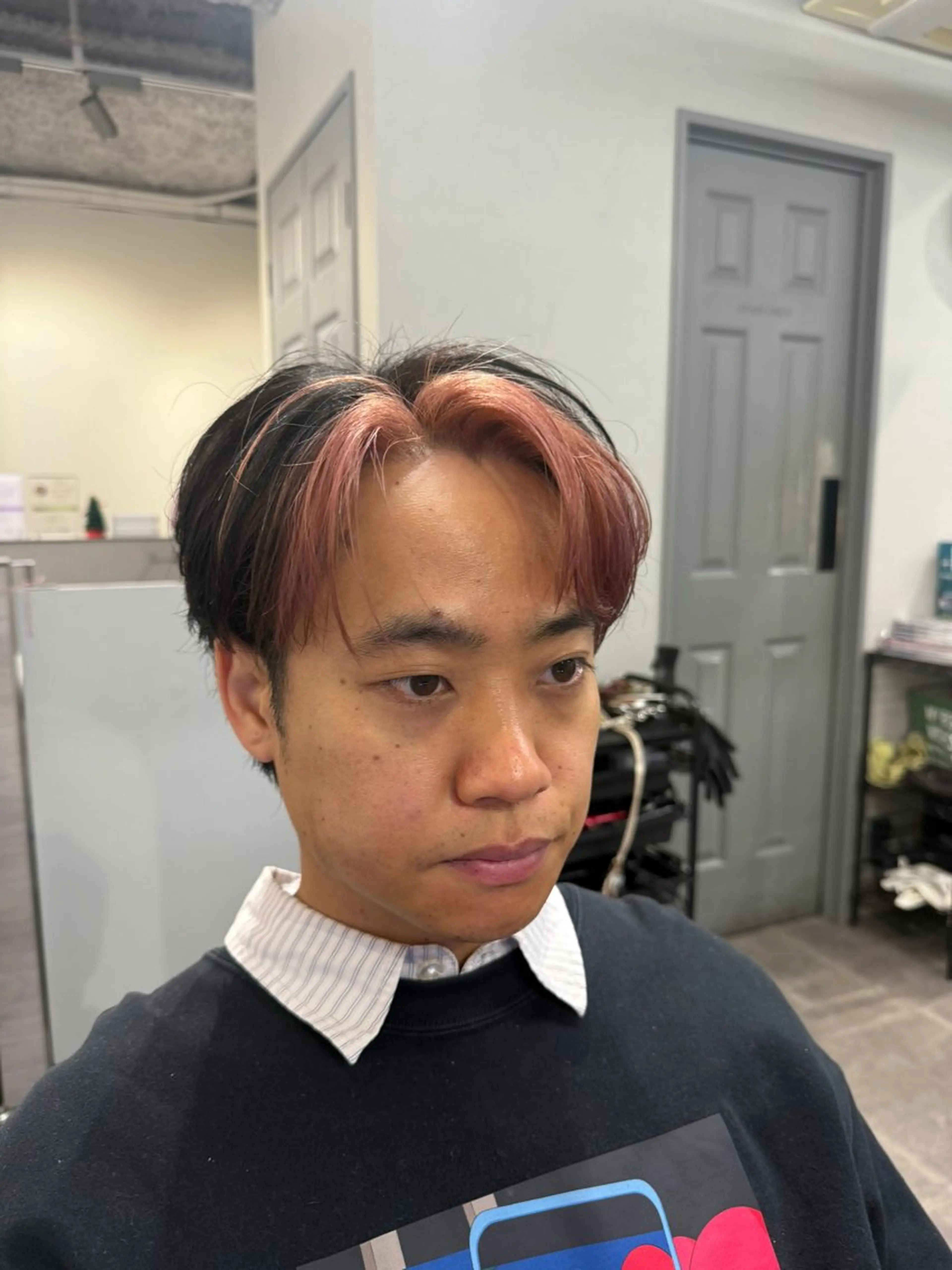 ショート カラー メンズ メンズブリーチ ミストバング ブリーチ デザインカラー 髙橋 翔一のヘアスタイル