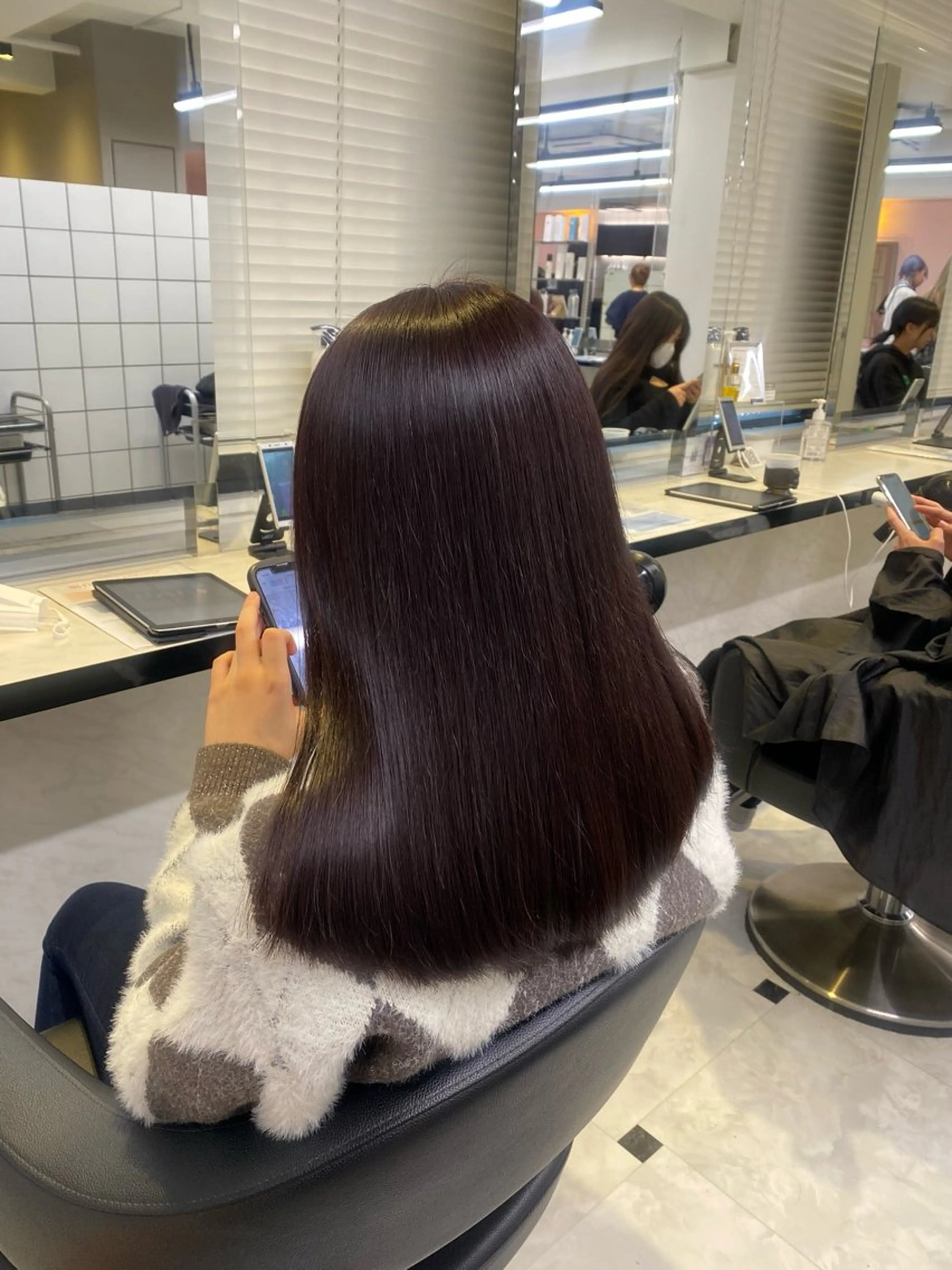 ミディアム ヘアカラー トリートメント 韓国ガーリー🤍暖 色カラー🤍misaのヘアスタイル