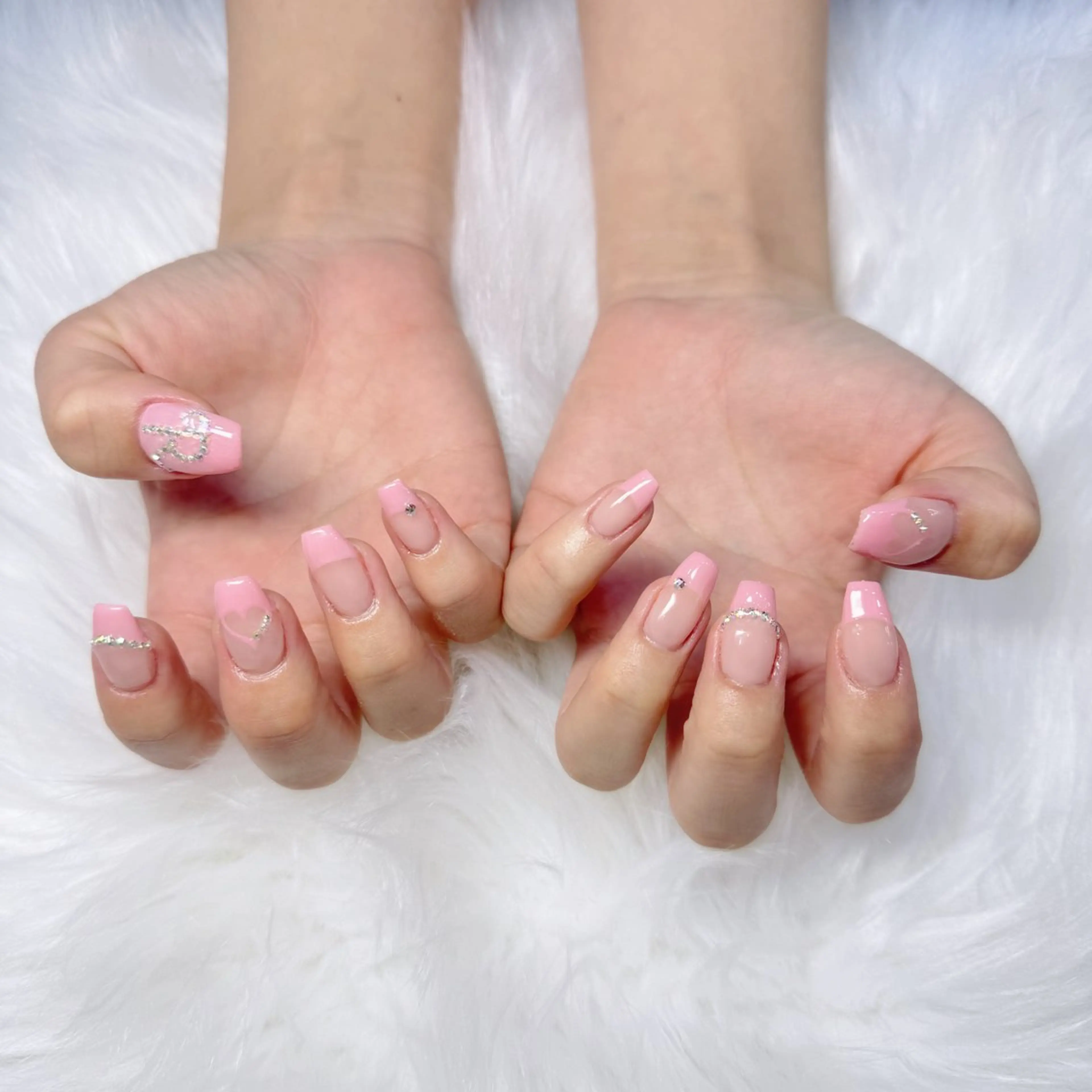 ネイル ハンドネイル ハンドケア 🎀うかん 🎀チップ長さ出しのネイルデザイン