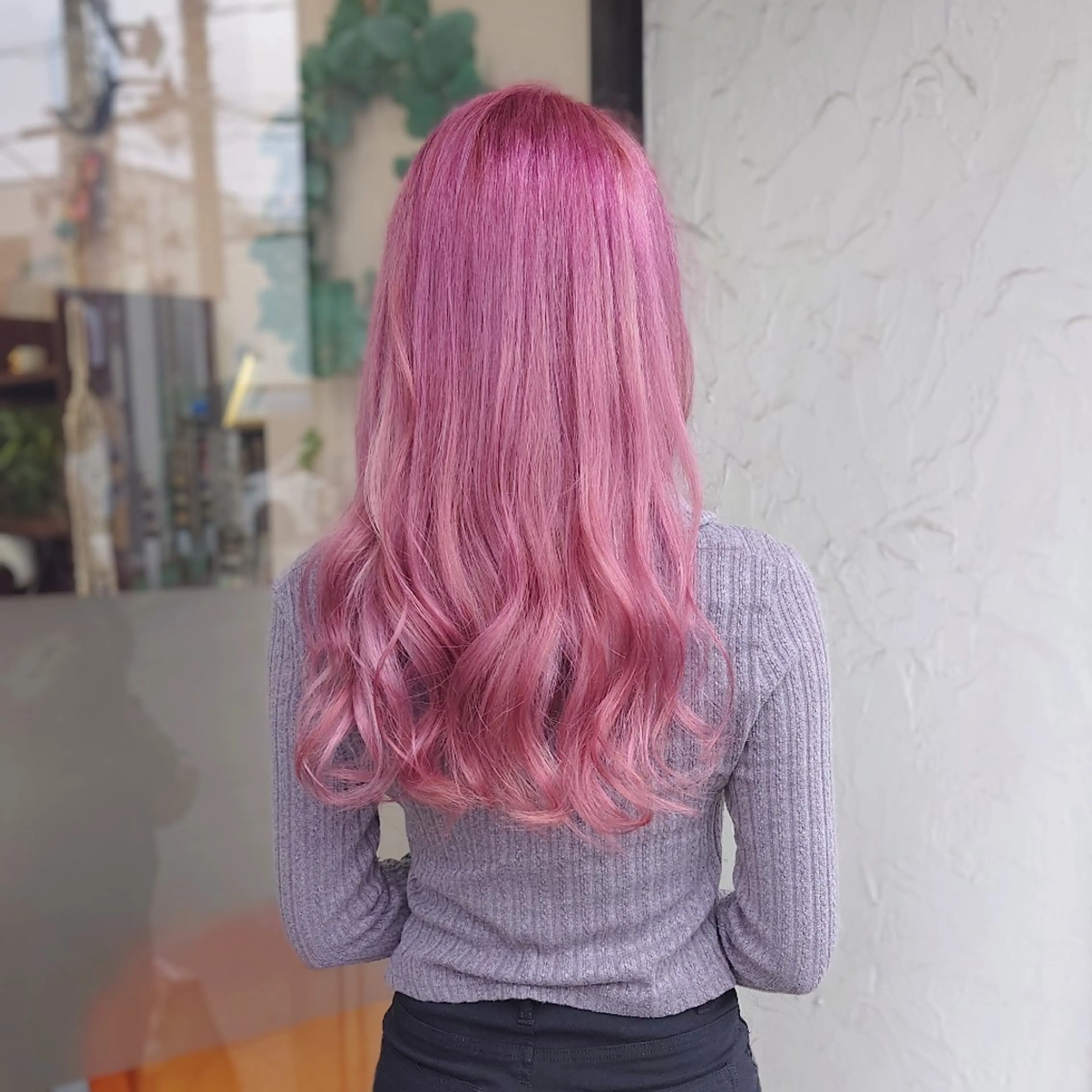 ロング ロング 鈴木 いづみのヘアスタイル