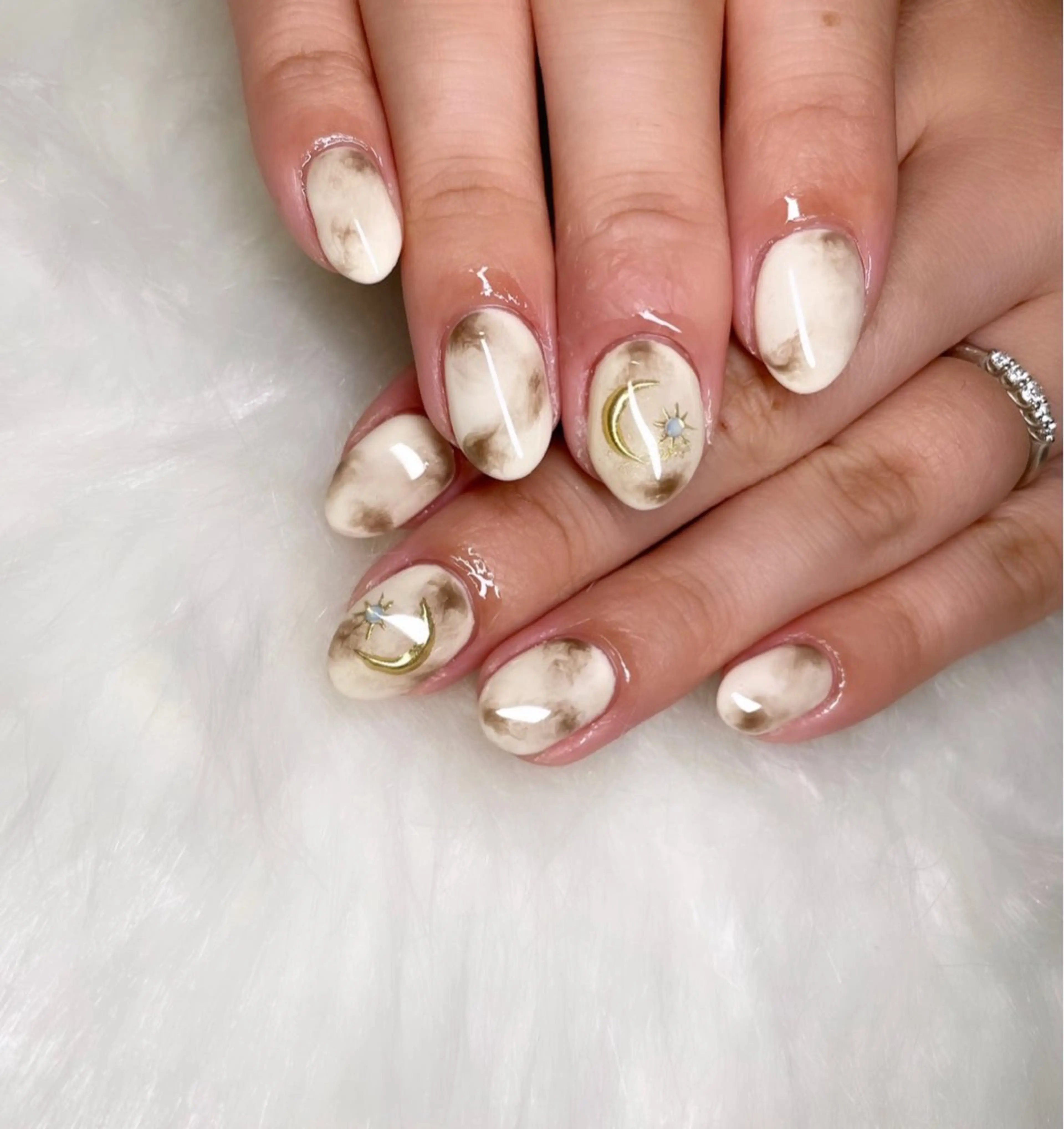 ネイル 成人式 フットネイル フレンチネイル ジェルネイル 韓国ネイル ハンドネイル nail salon fee（フィー）のネイルデザイン
